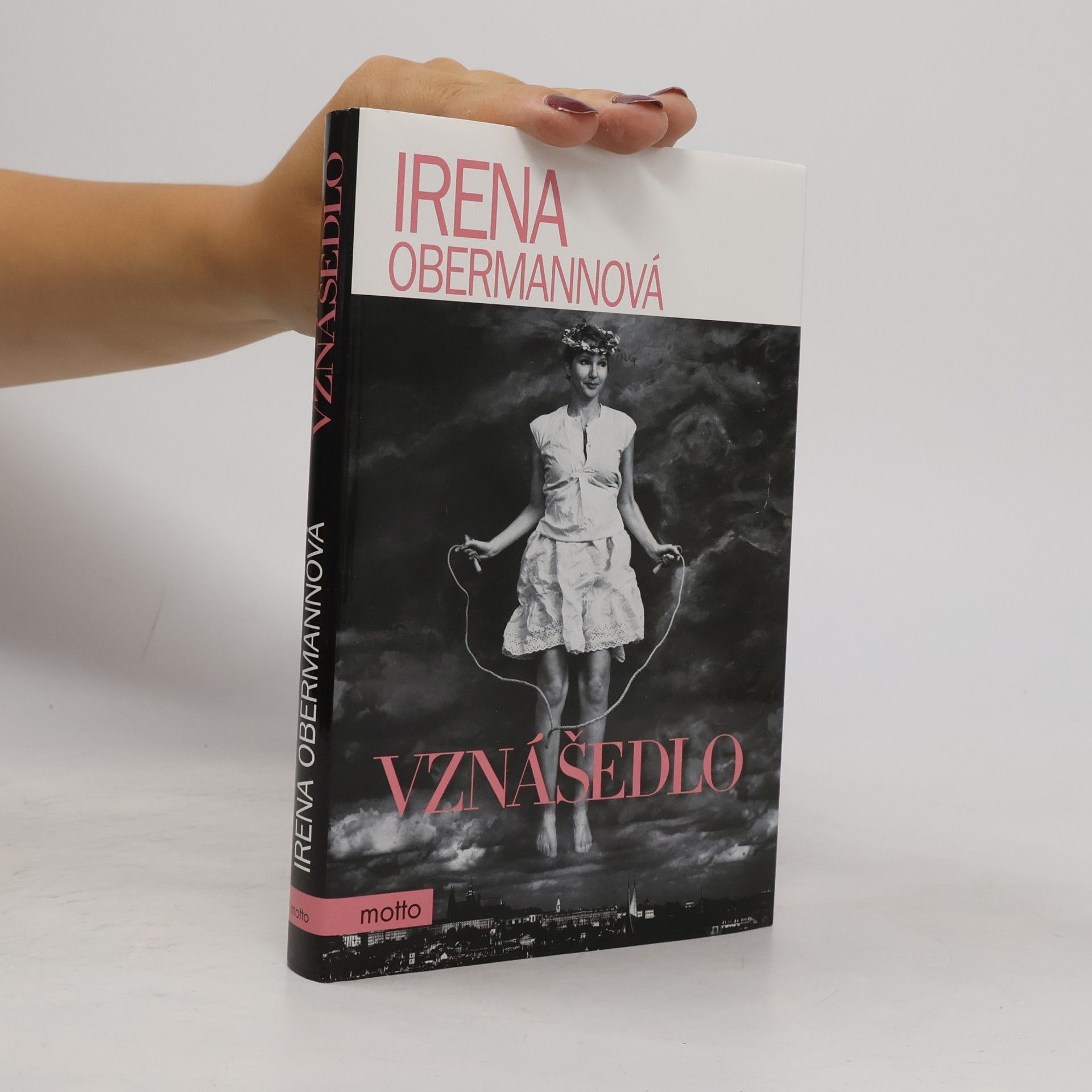 Irena Obermannová Vznášedlo