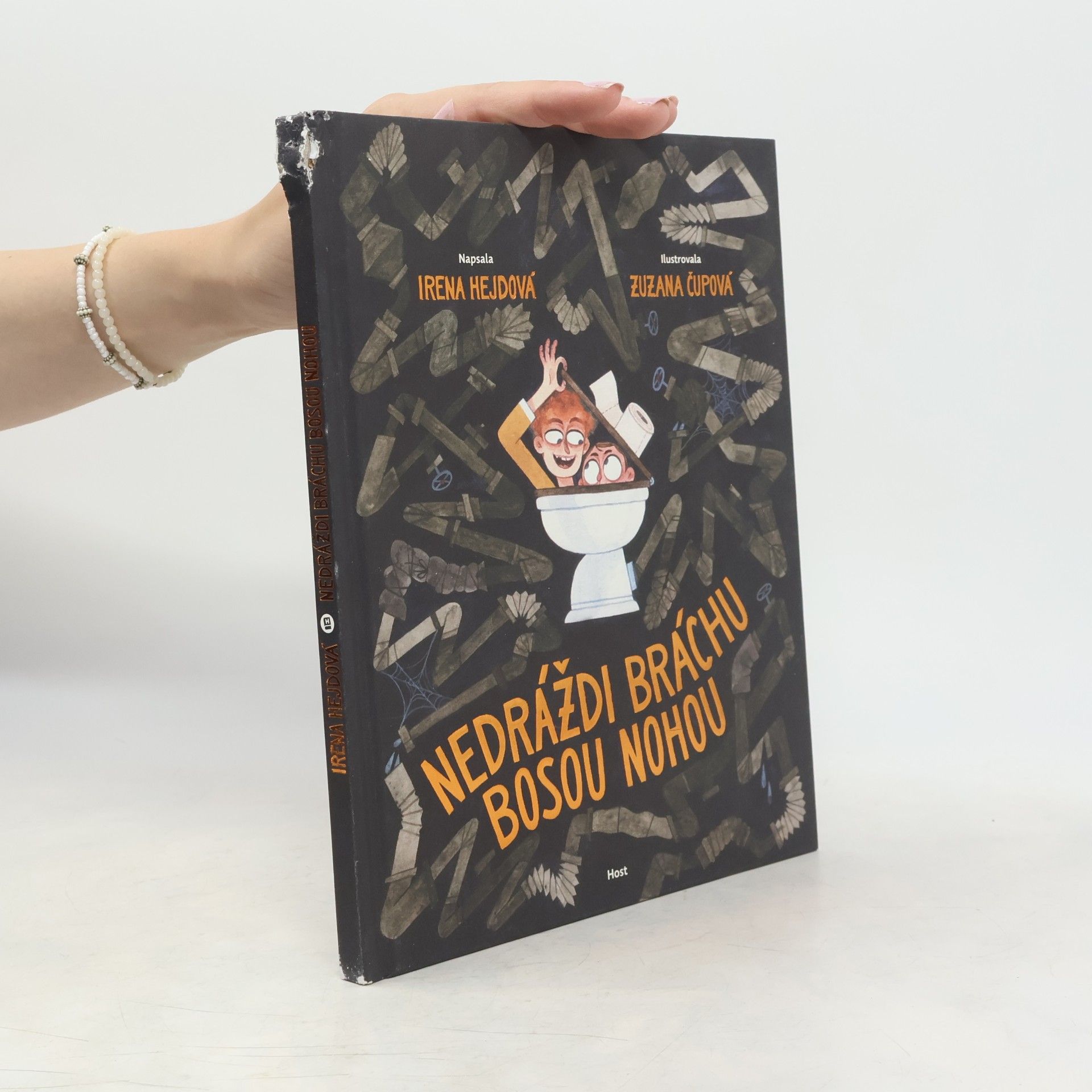 Irena Hejdová Nedráždi bráchu bosou nohou