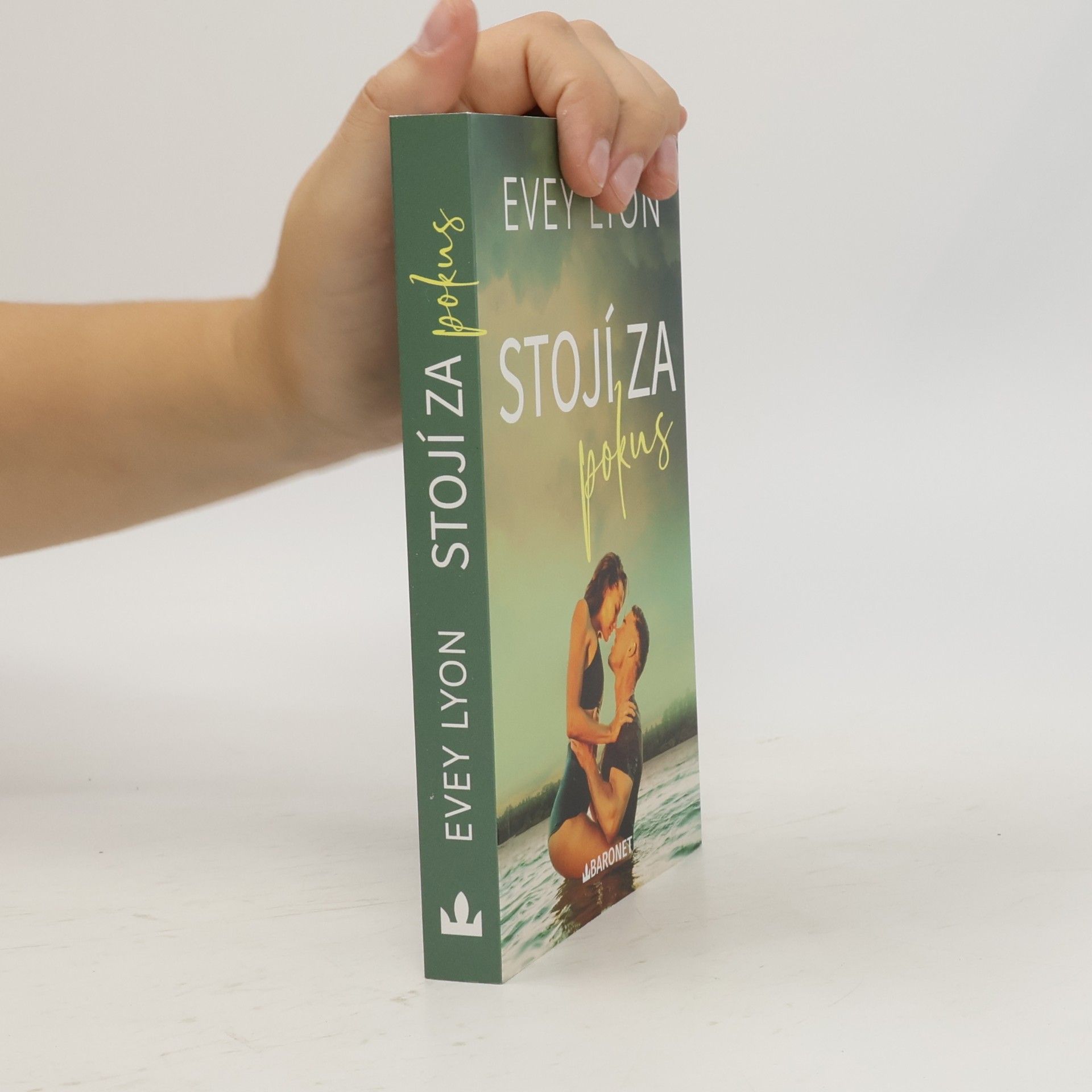 Evey Lyon Stojí za pokus