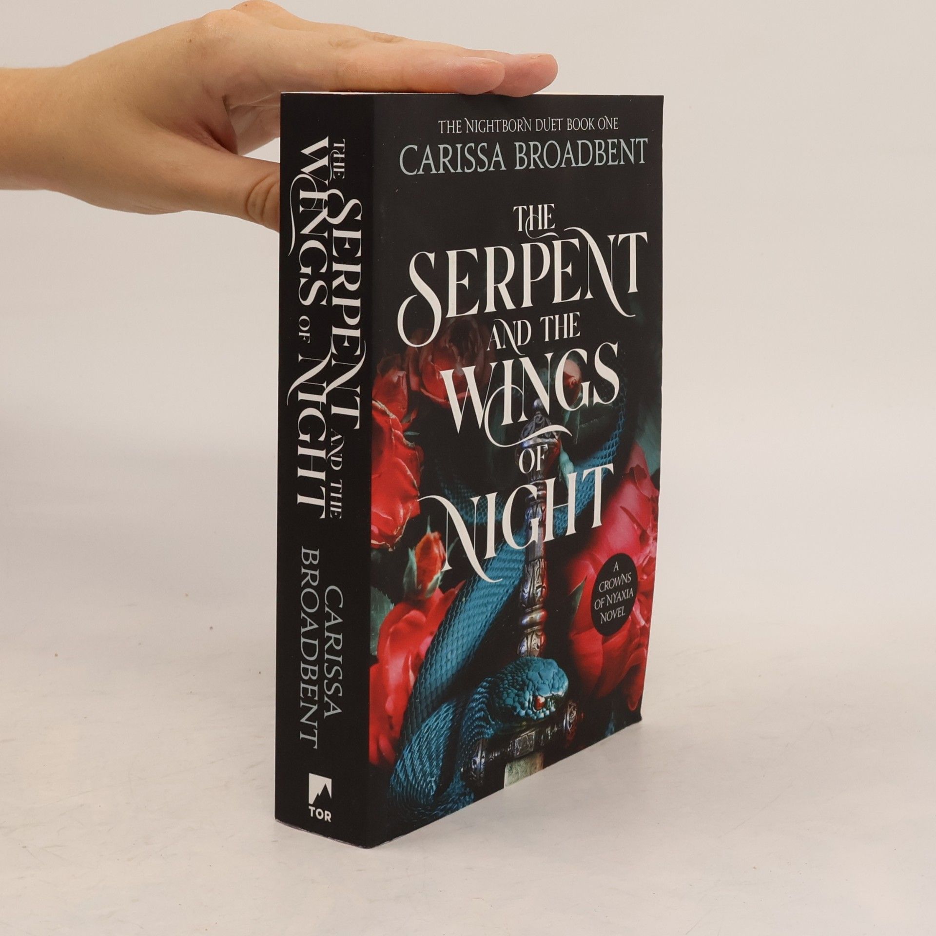 Carissa Broadbent The Serpent and the Wings of Night