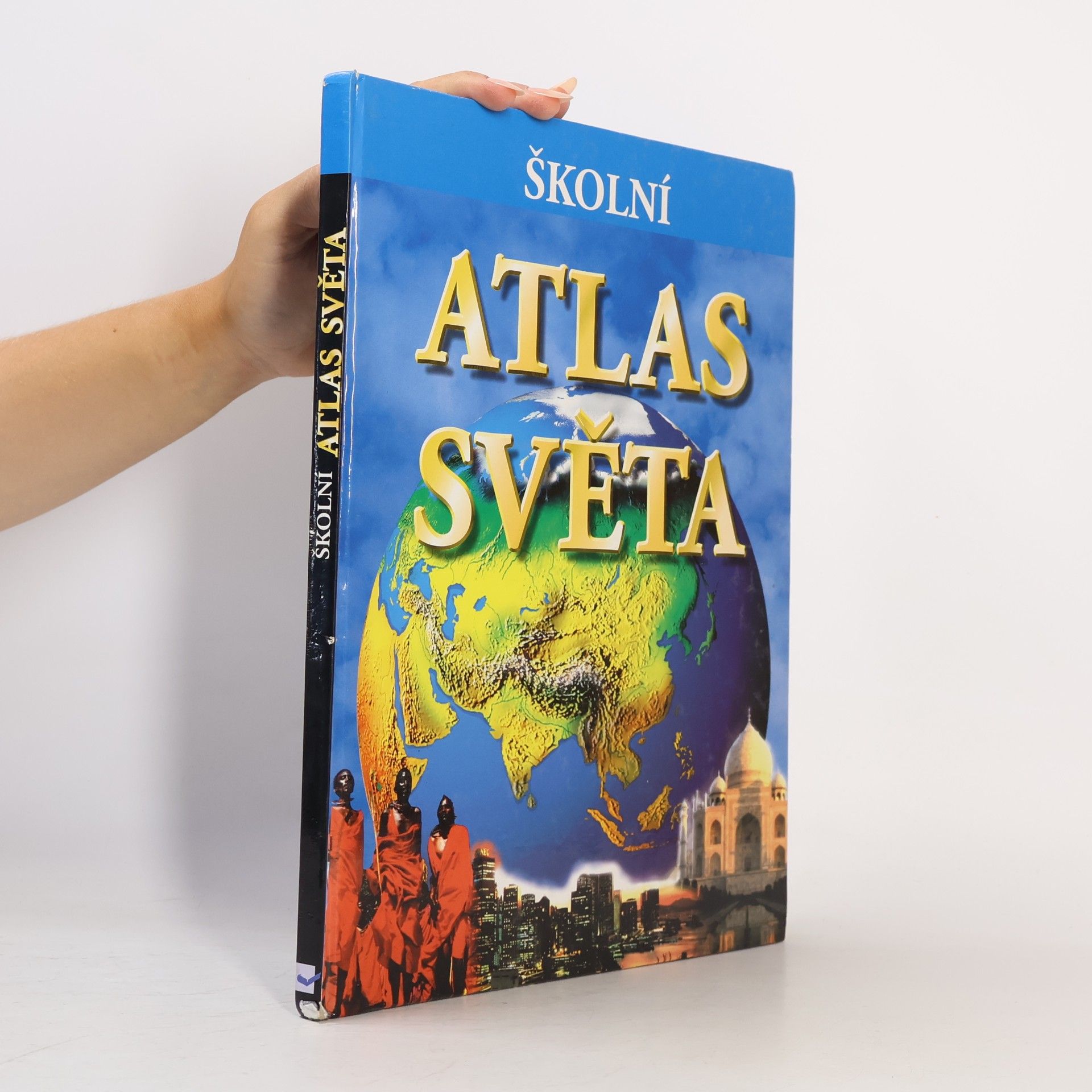 s.r.o Svojtka § Co. Školní atlas světa