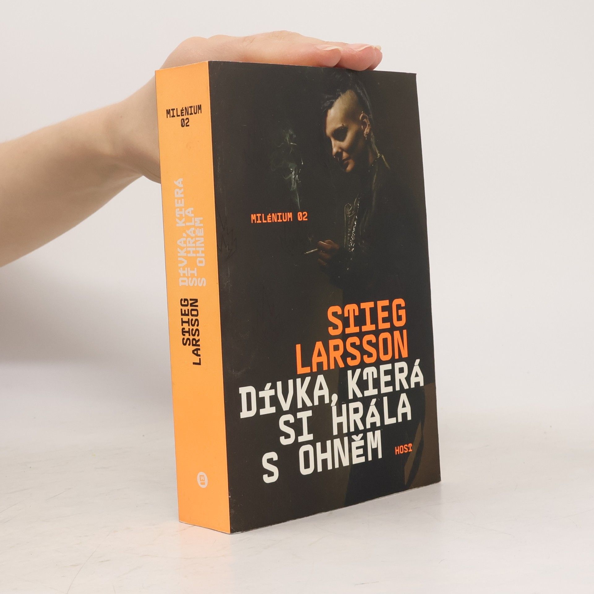Stieg Larsson Dívka, která si hrála s ohněm