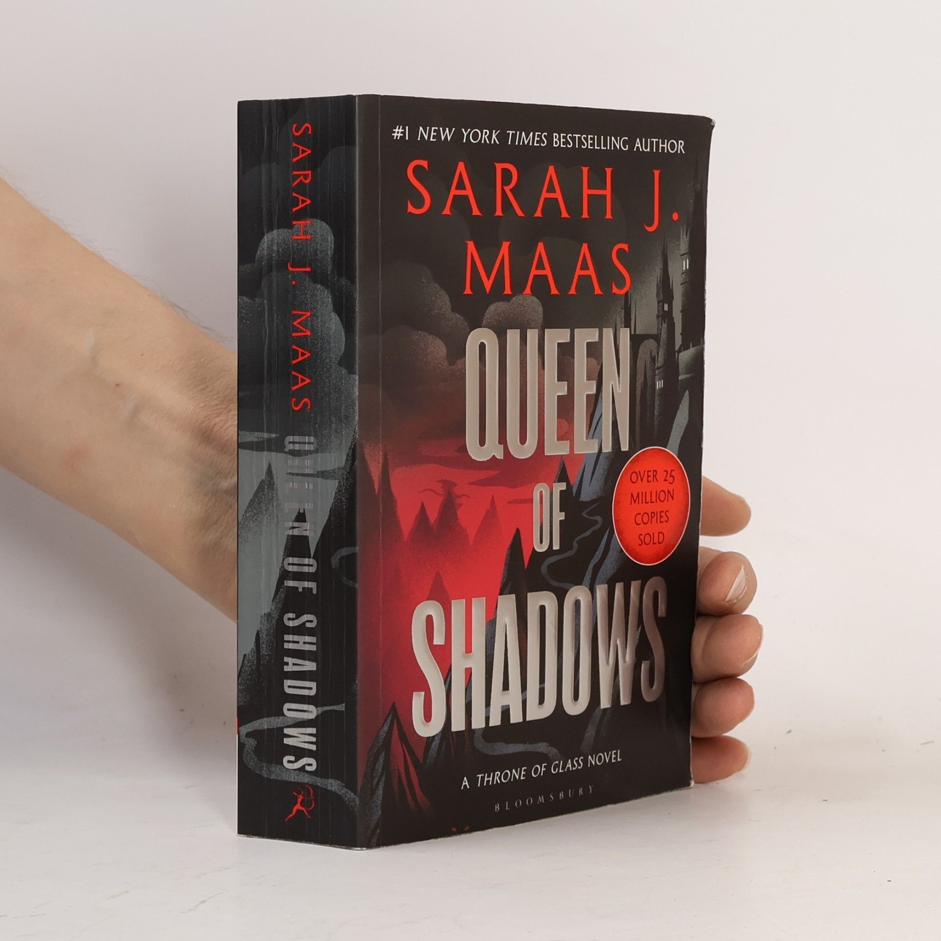 Sarah J. Maas Queen of Shadows