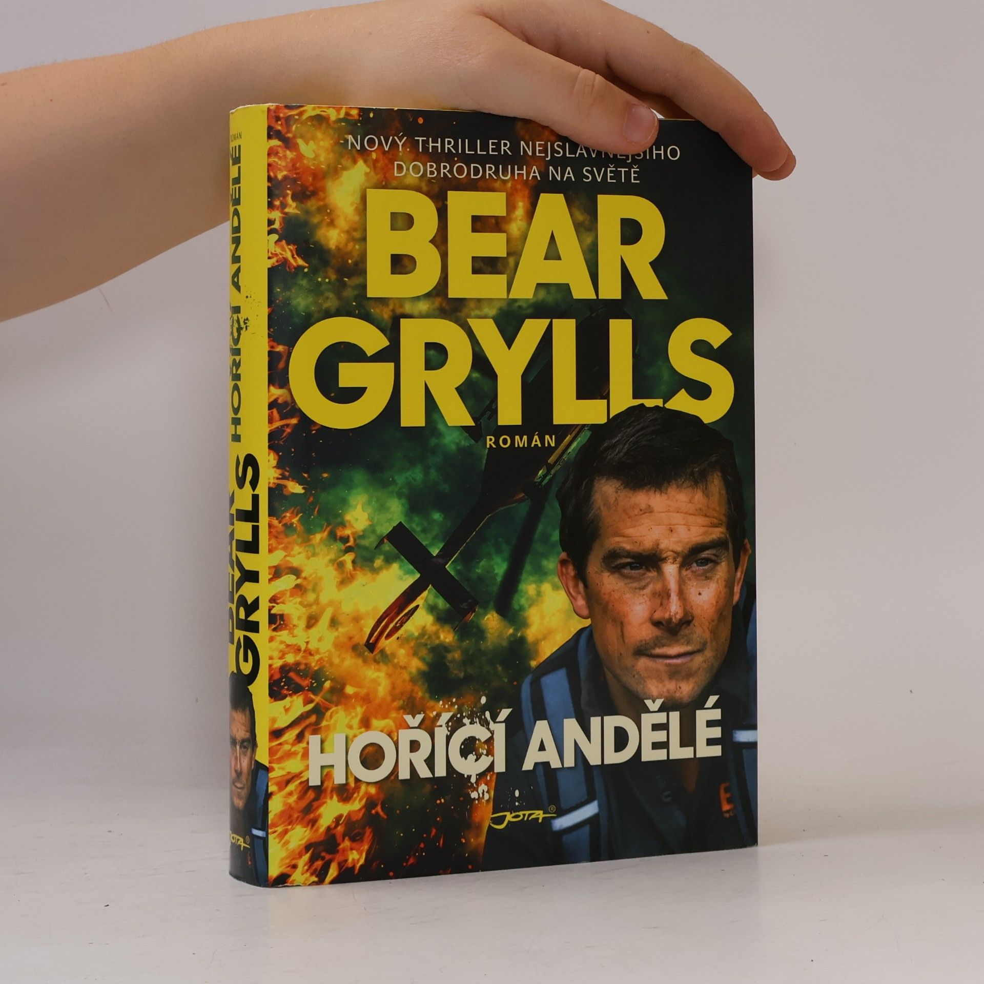 Bear Grylls Hořící andělé