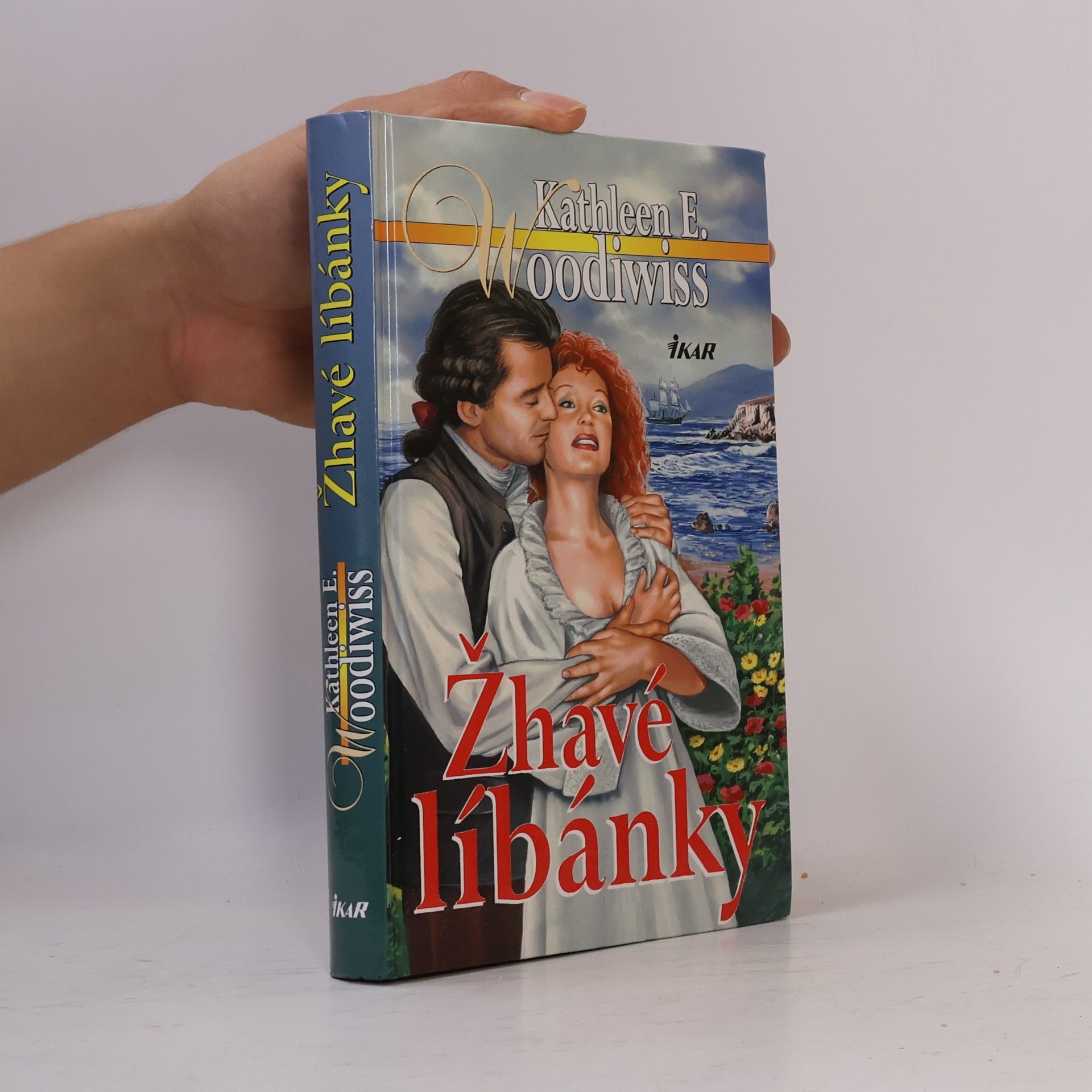 Kathleen E. Woodiwiss Žhavé líbánky