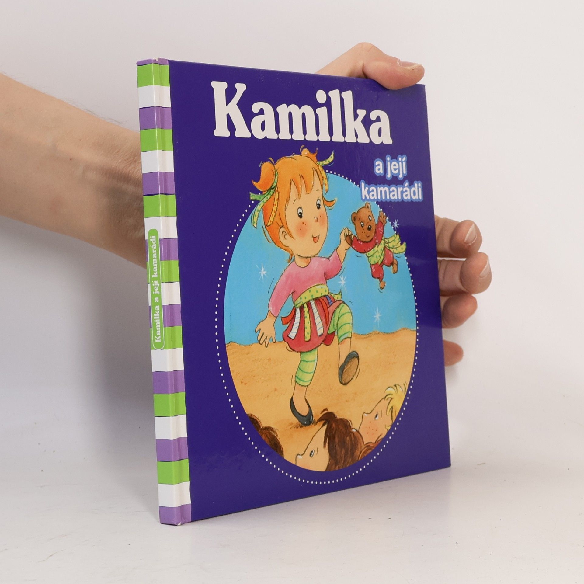 Nancy Delvaux Kamilka a její kamarádi