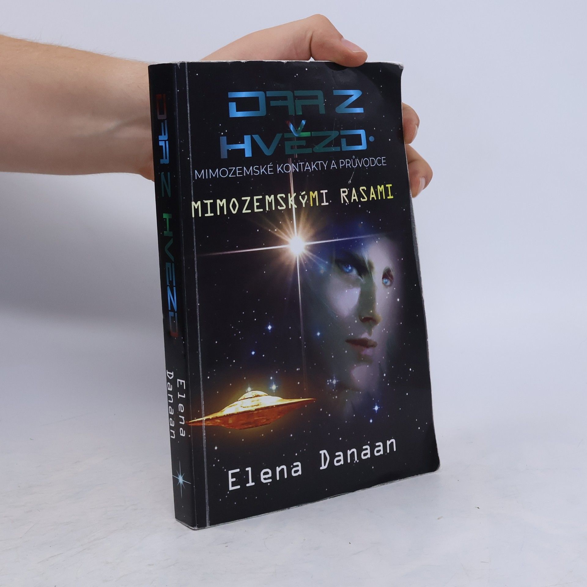 Elena Danaan Dar z hvězd