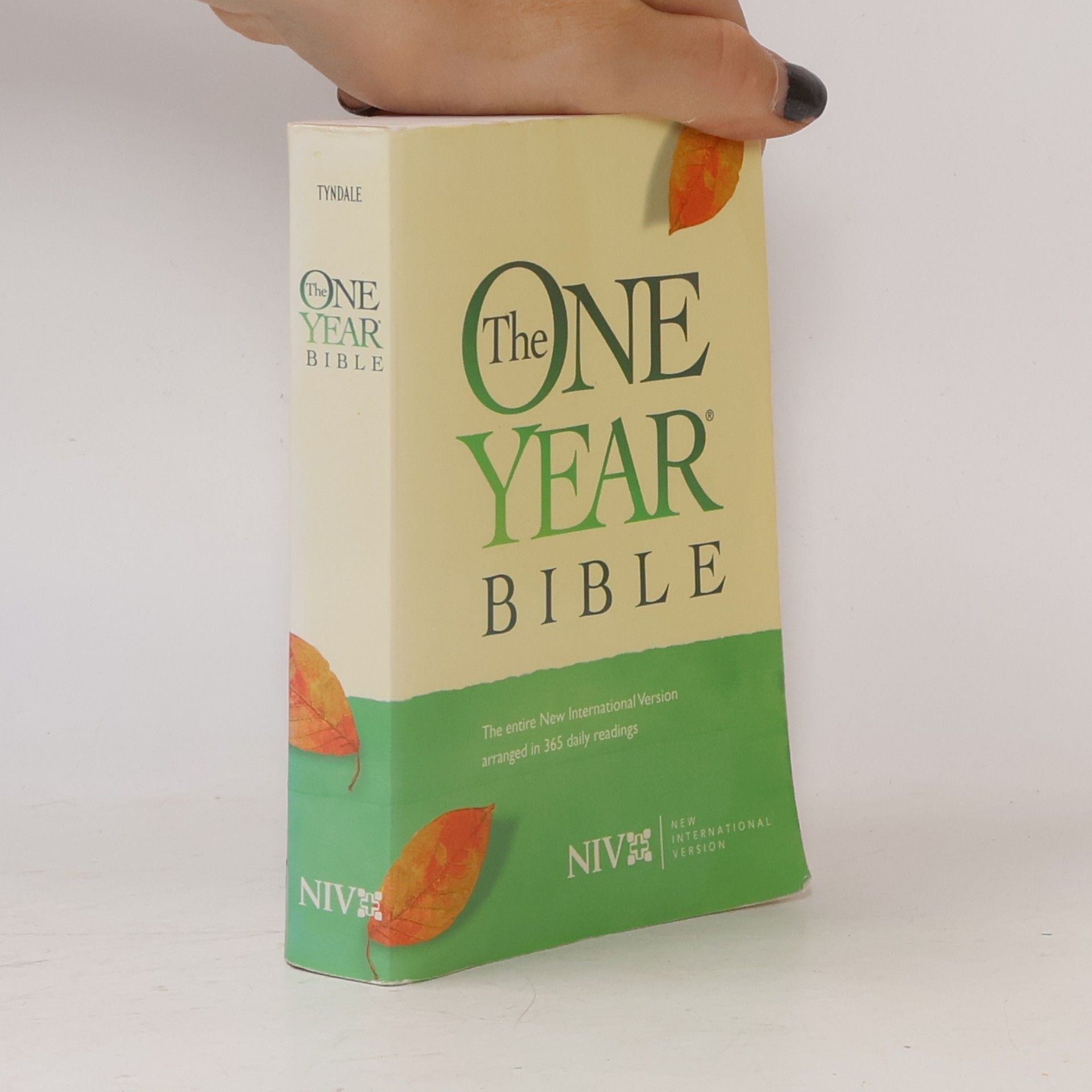 Tyndale House Publishers Staff New International Version: Holy Bible; The One Year Bible
