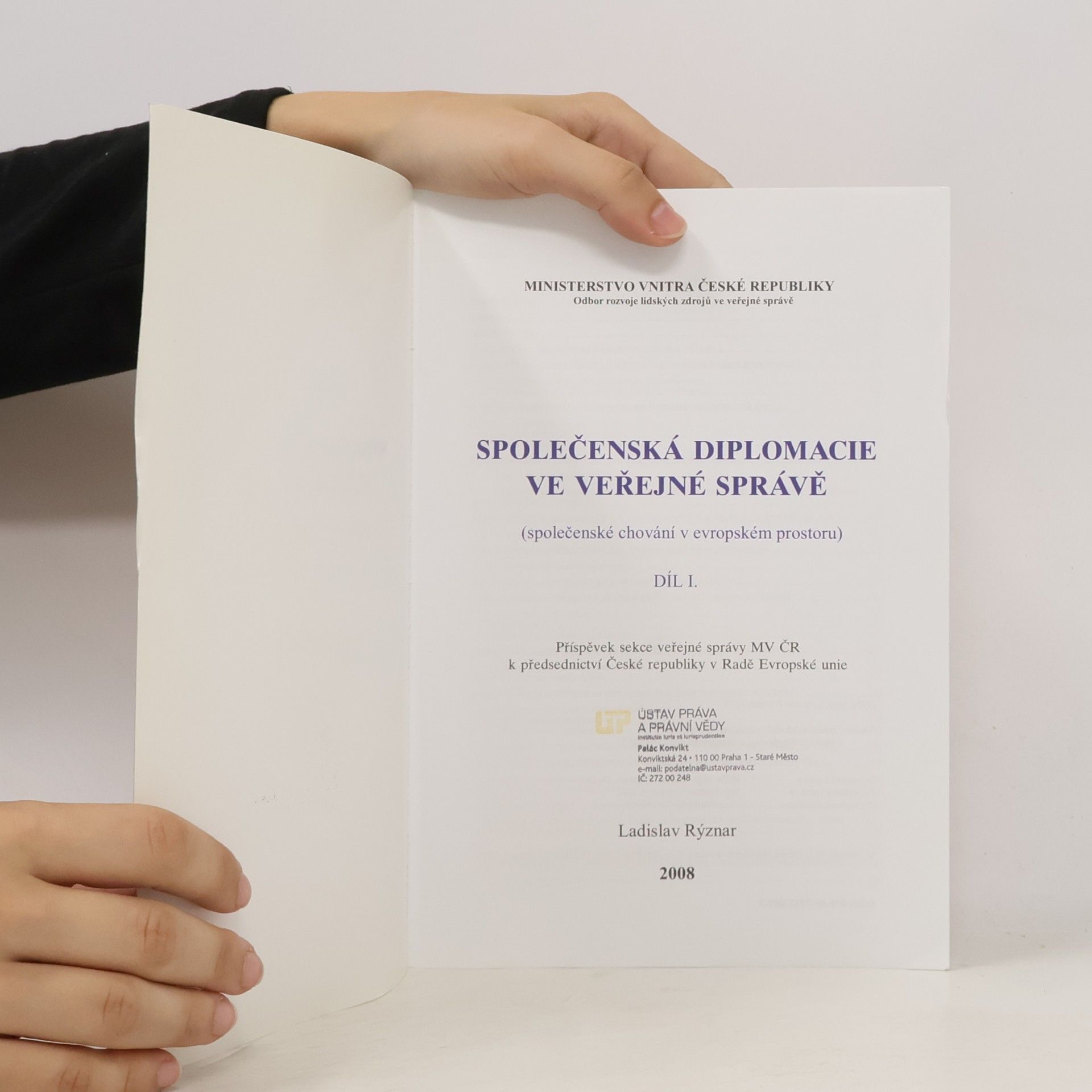 Ladislav Rýznar Společenská diplomacie ve veřejné správě