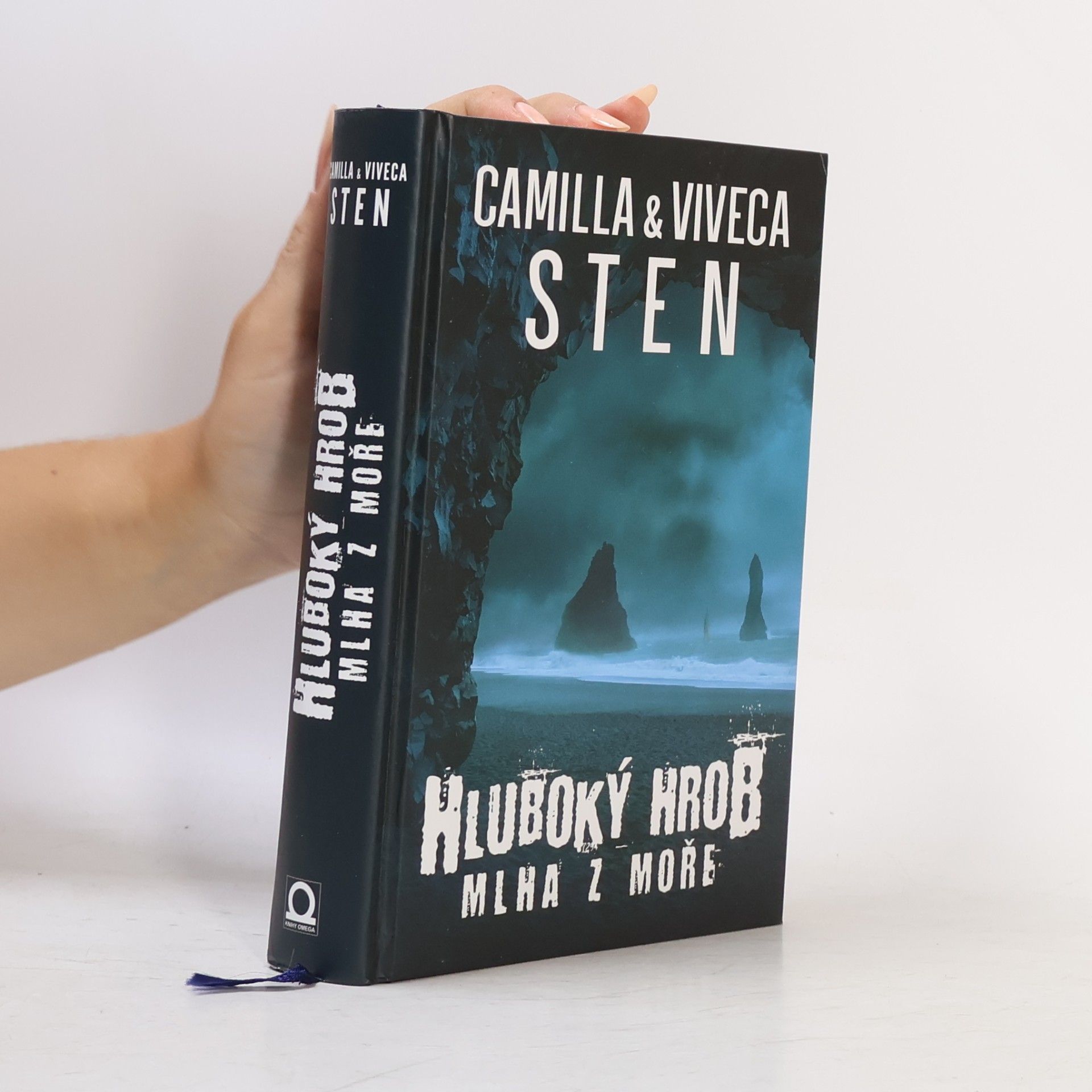 Veronika Opatřilová Hluboký hrob. Mlha z moře