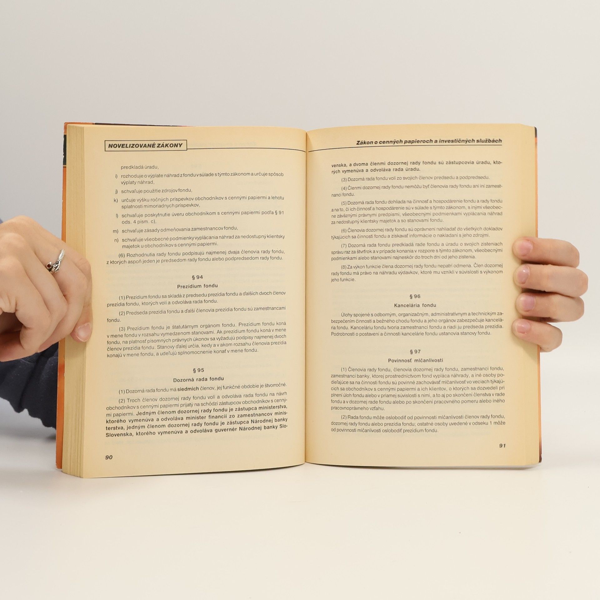 Collectif d'auteurs Novelizovaný zákon o cenných papieroch s dôvodovou správou v úplnom znení