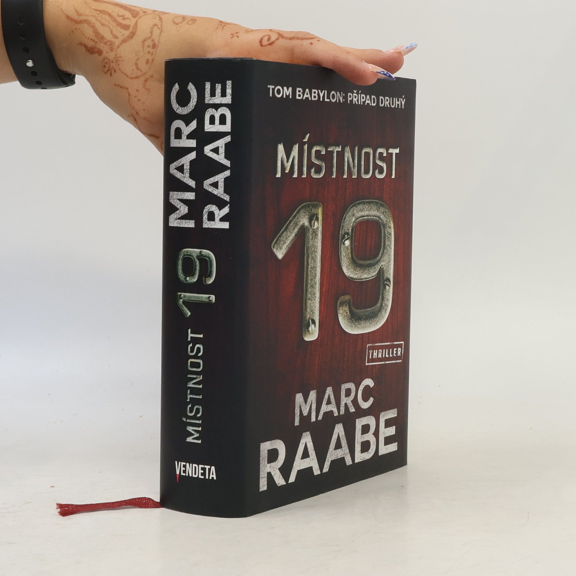 Marc Raabe Místnost 19