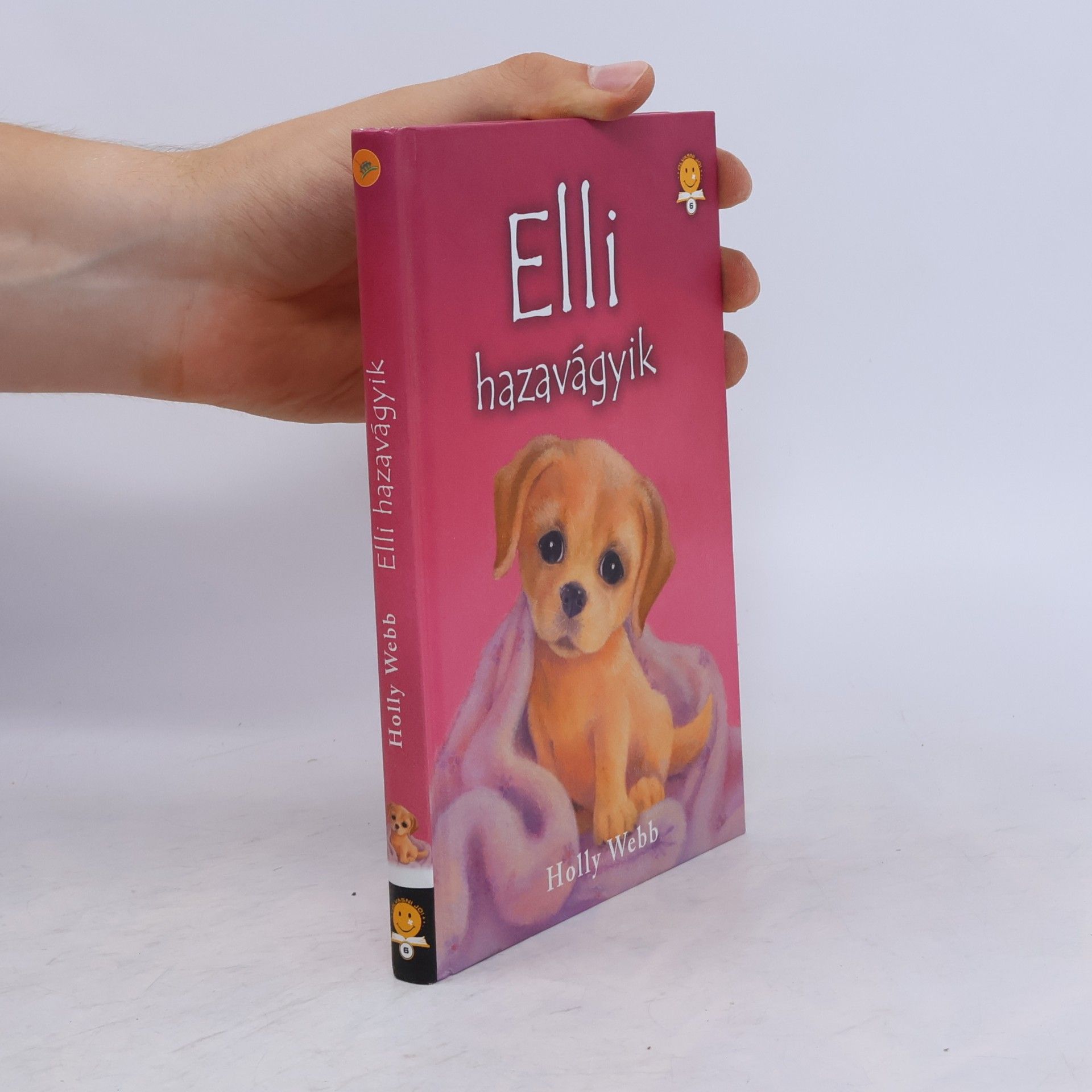 Holly Webb Elli hazavágyik