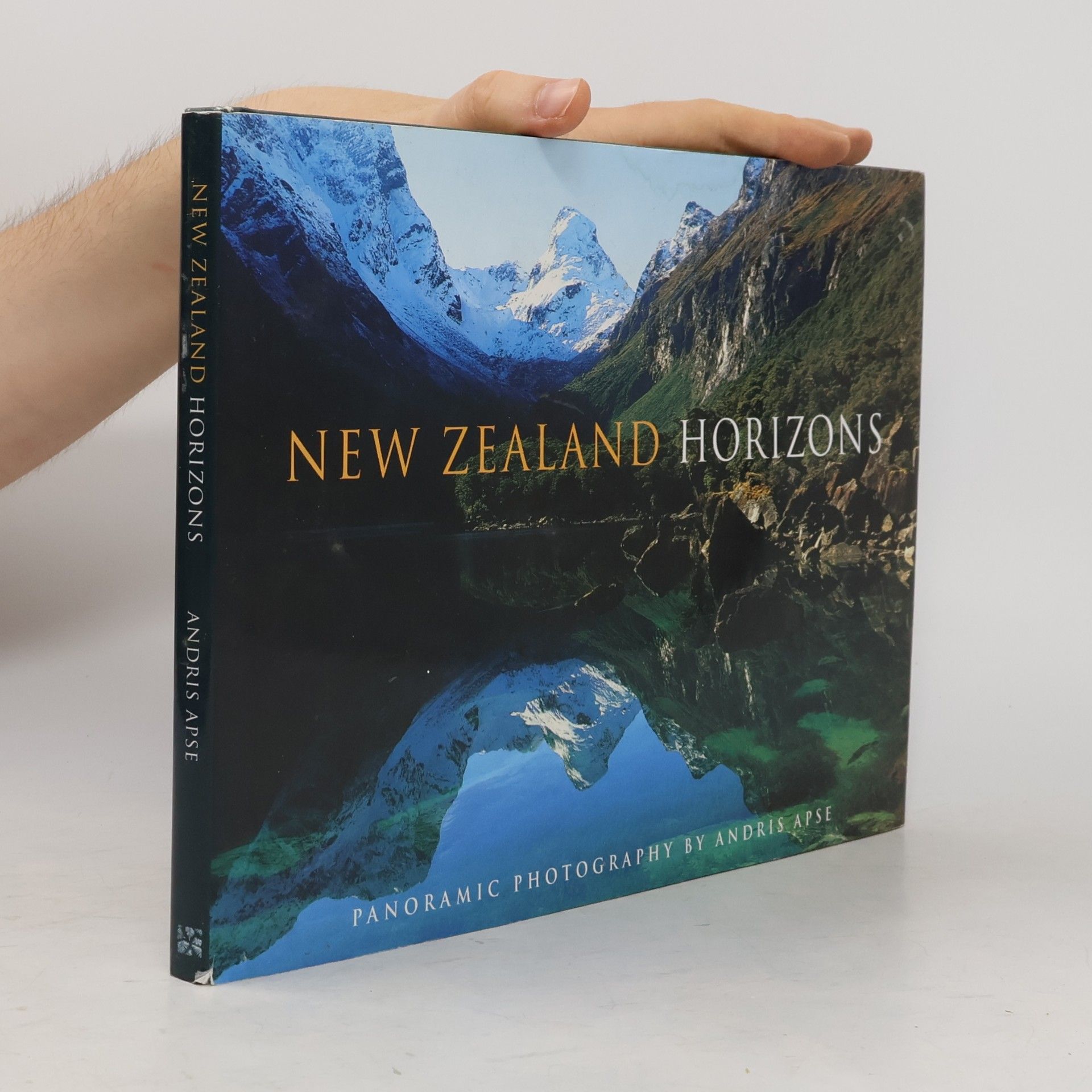 Andris Apse New Zealand : Horizons