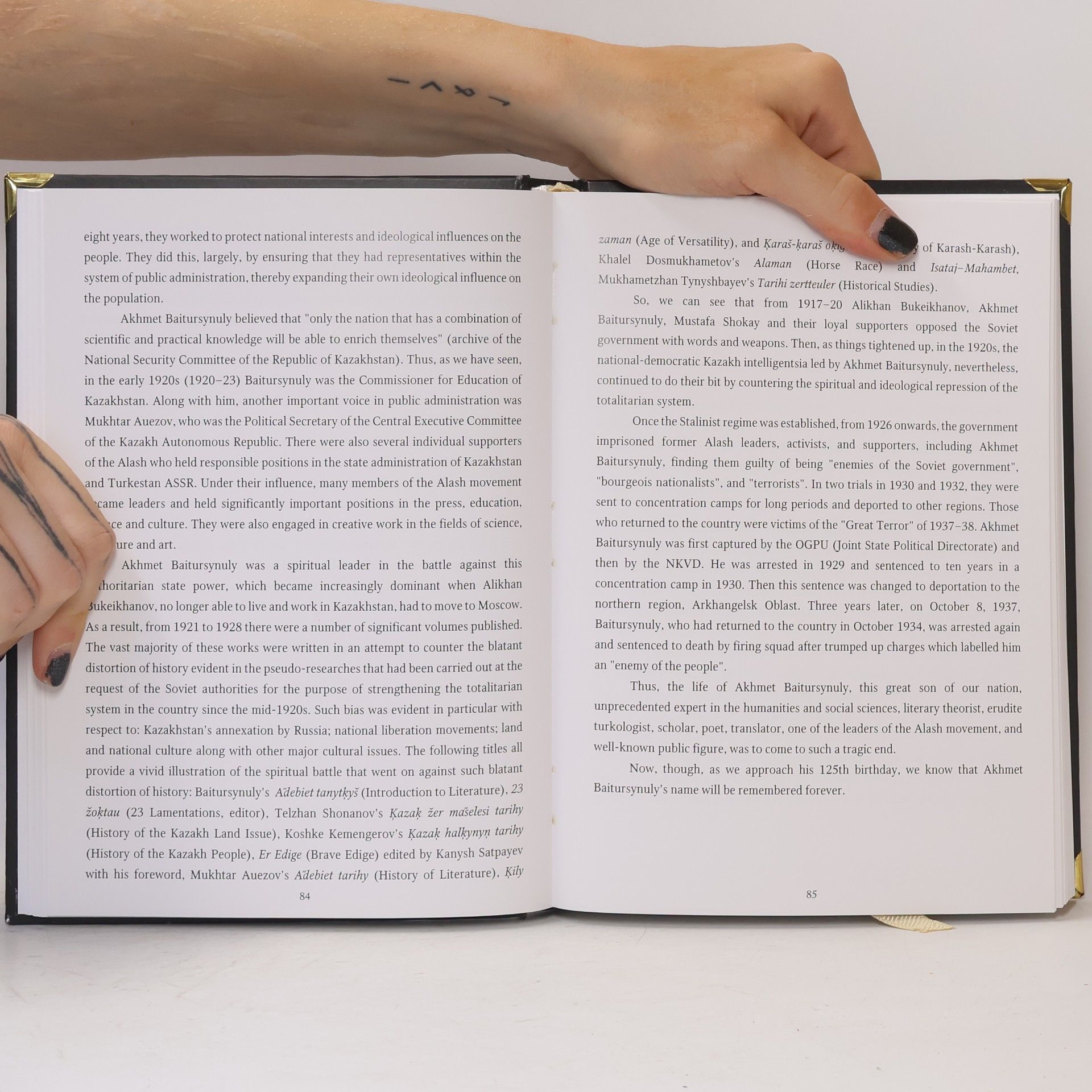 Autorenkollektiv Akhmet Baitursynuly and Alash