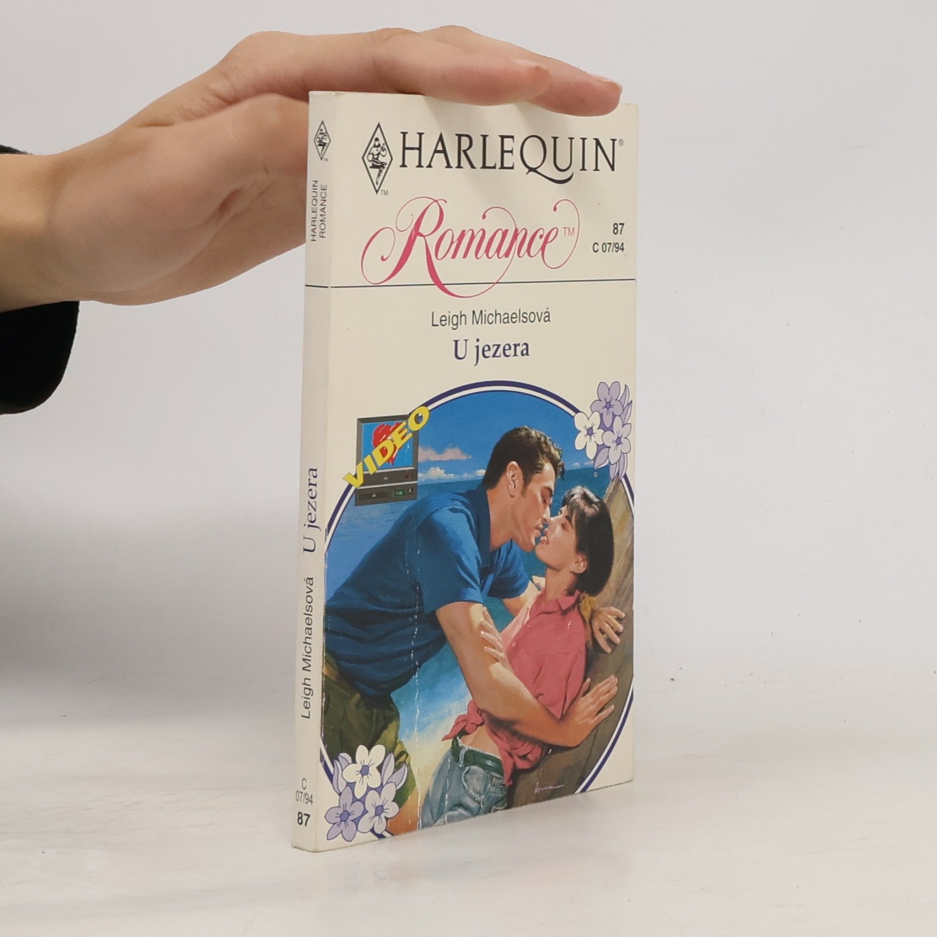 Michal Kopáč U jezera