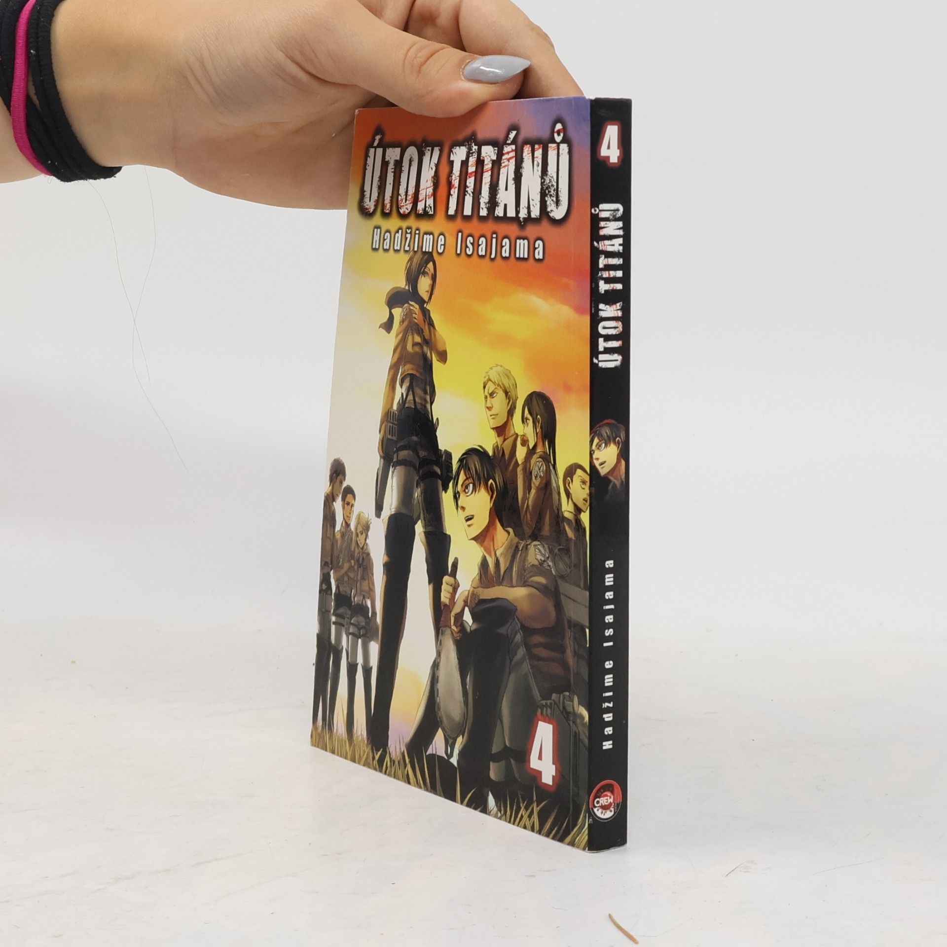 Hajime Isayama Útok titánů. 4