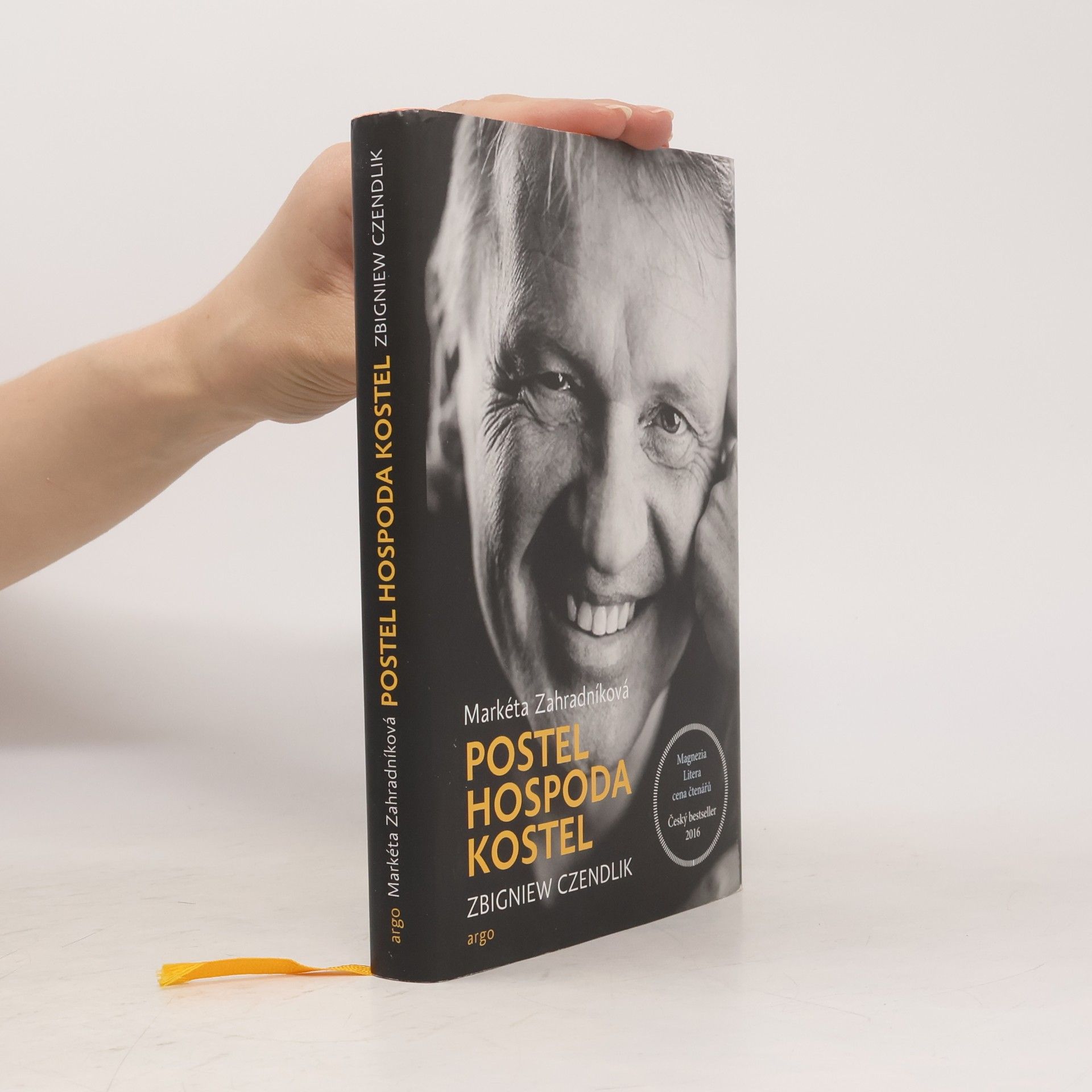 Zbigniew Czendlik Postel, hospoda, kostel