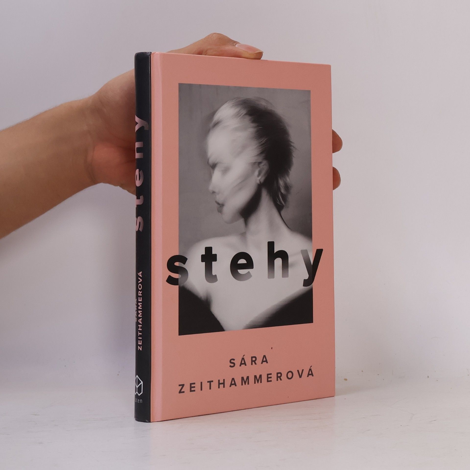 Sára Zeithammerová Stehy
