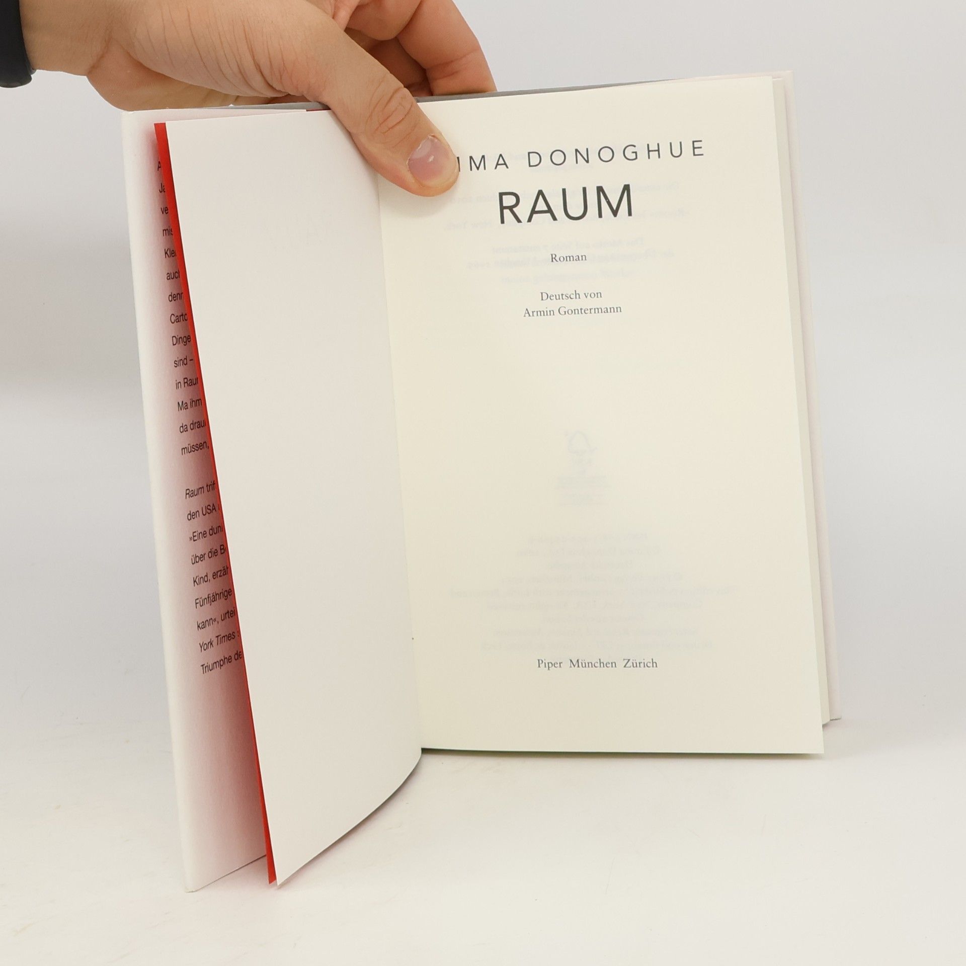 Emma Donoghue Raum