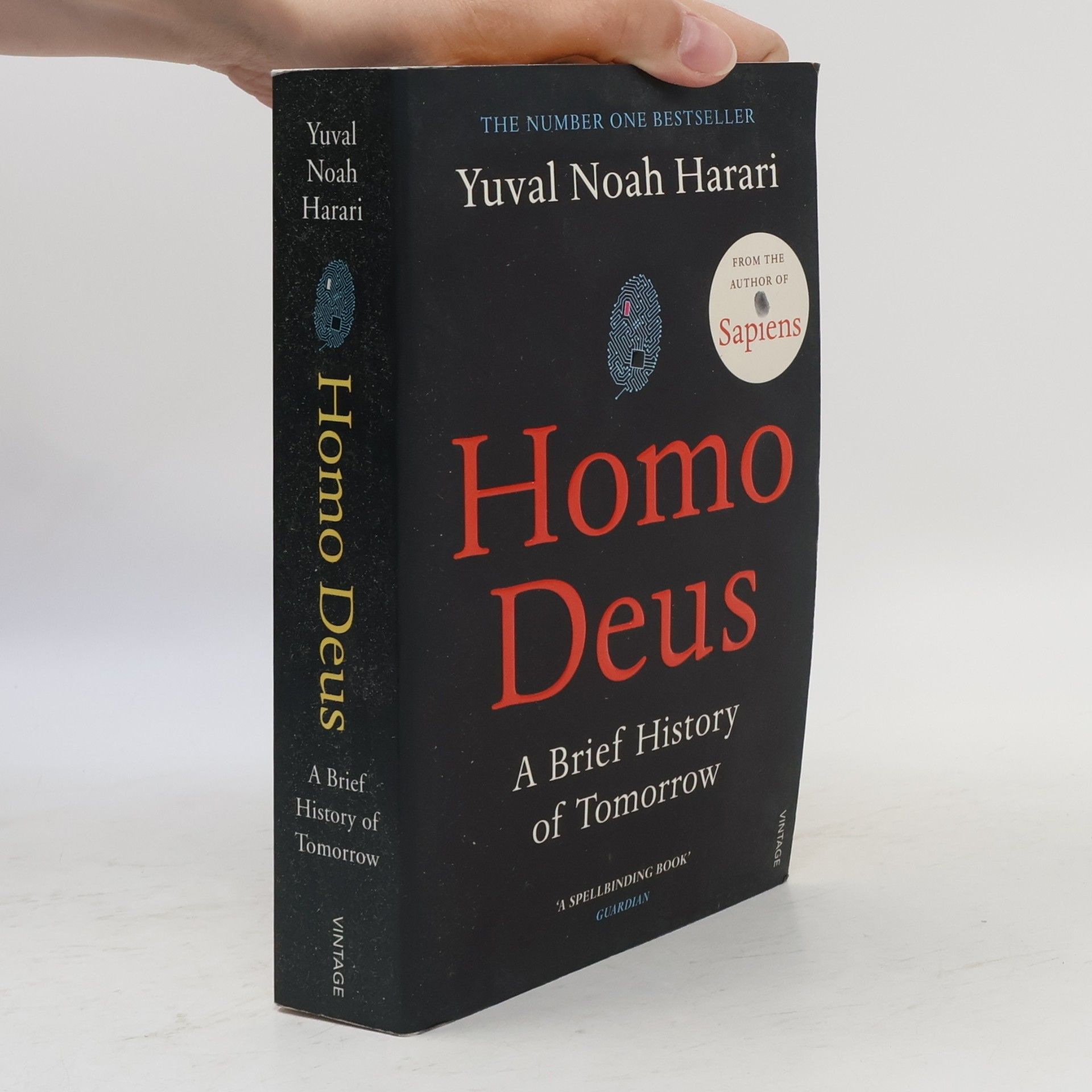 Yuval Noah Harari Homo Deus. A Brief History of Tomorrow