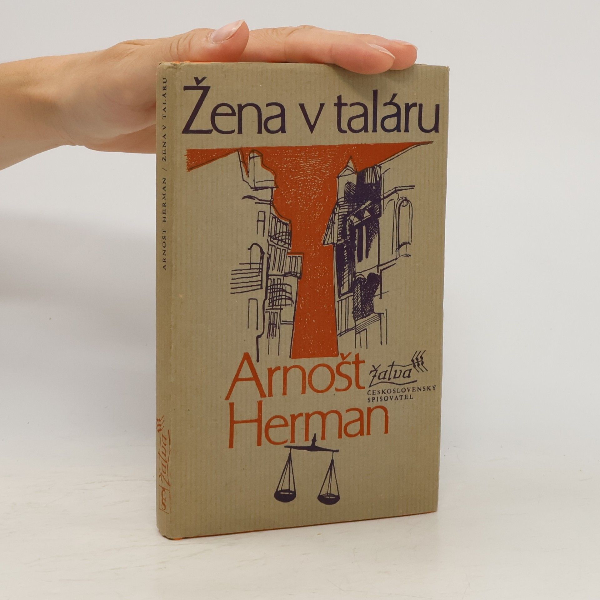 Žena v taláru