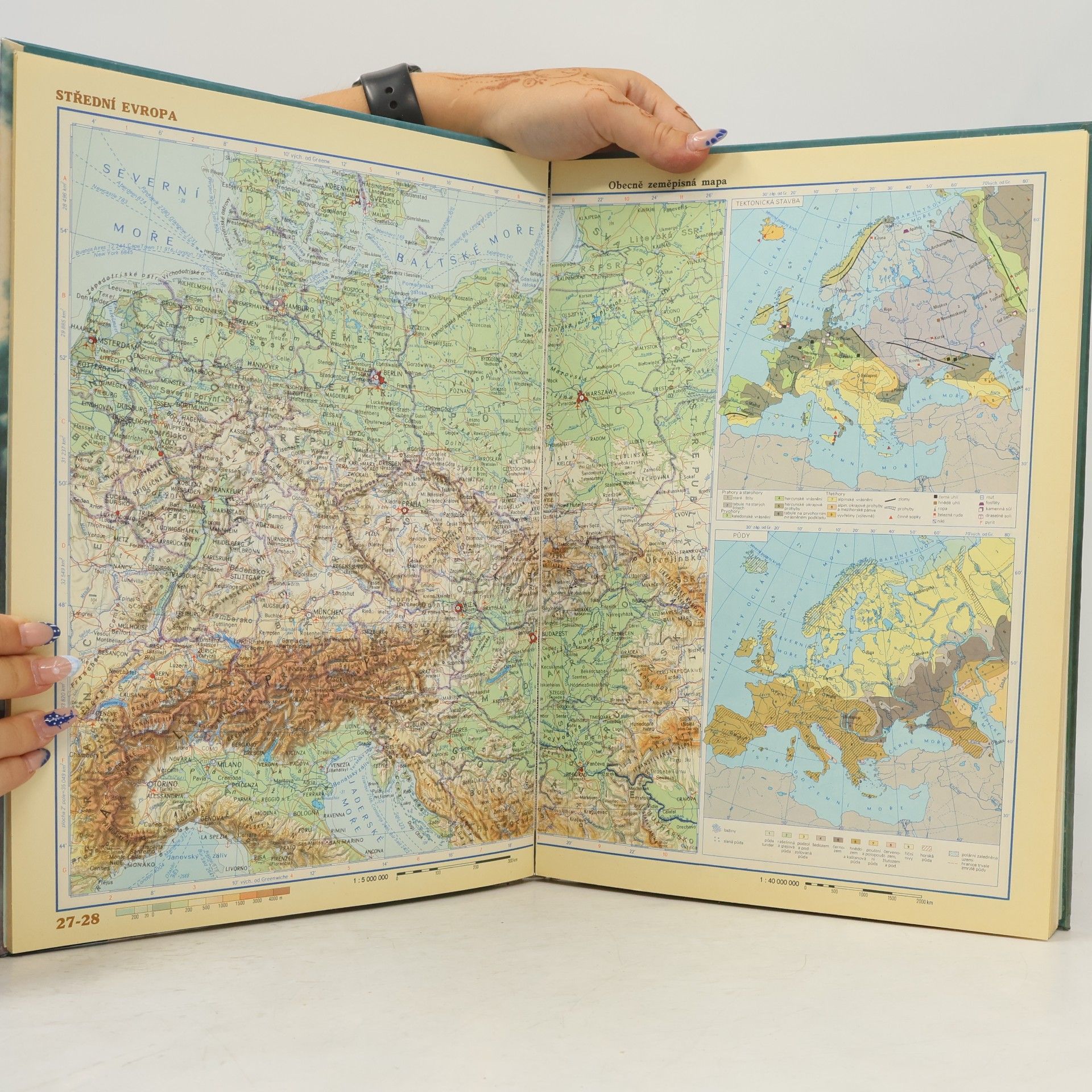 Kolektiv autorů Atlas světa