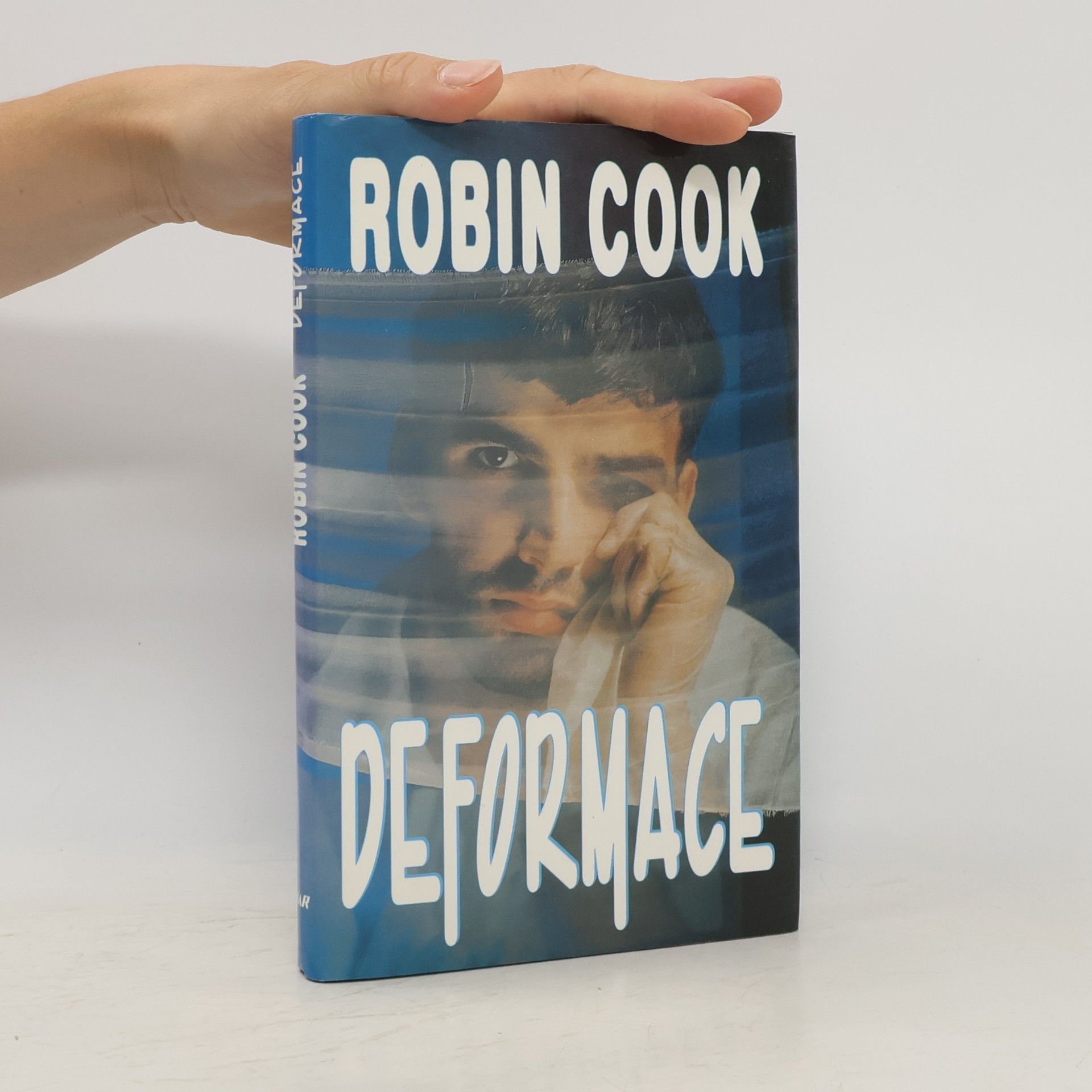 Robin Cook Deformace