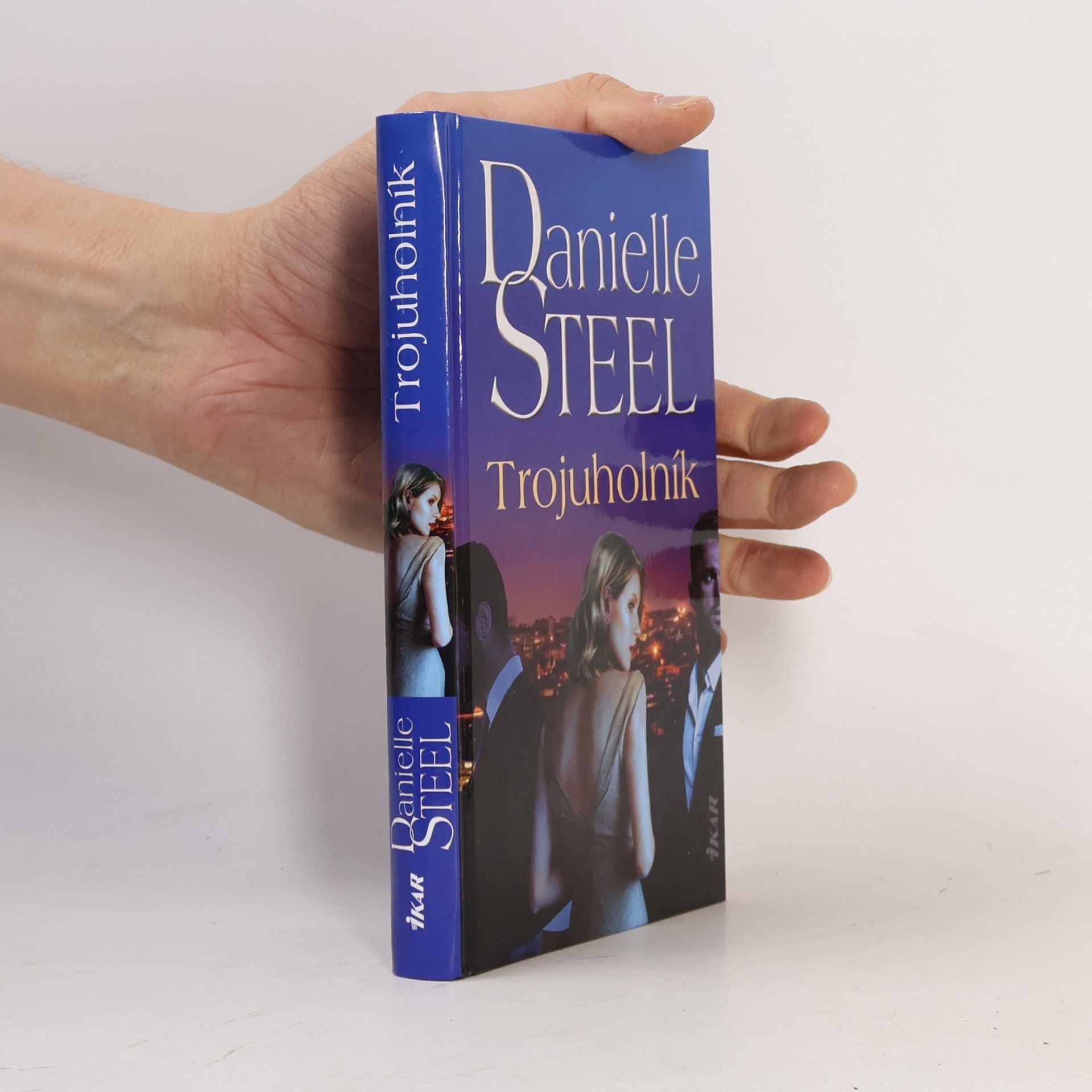 Danielle Steel Trojuholník