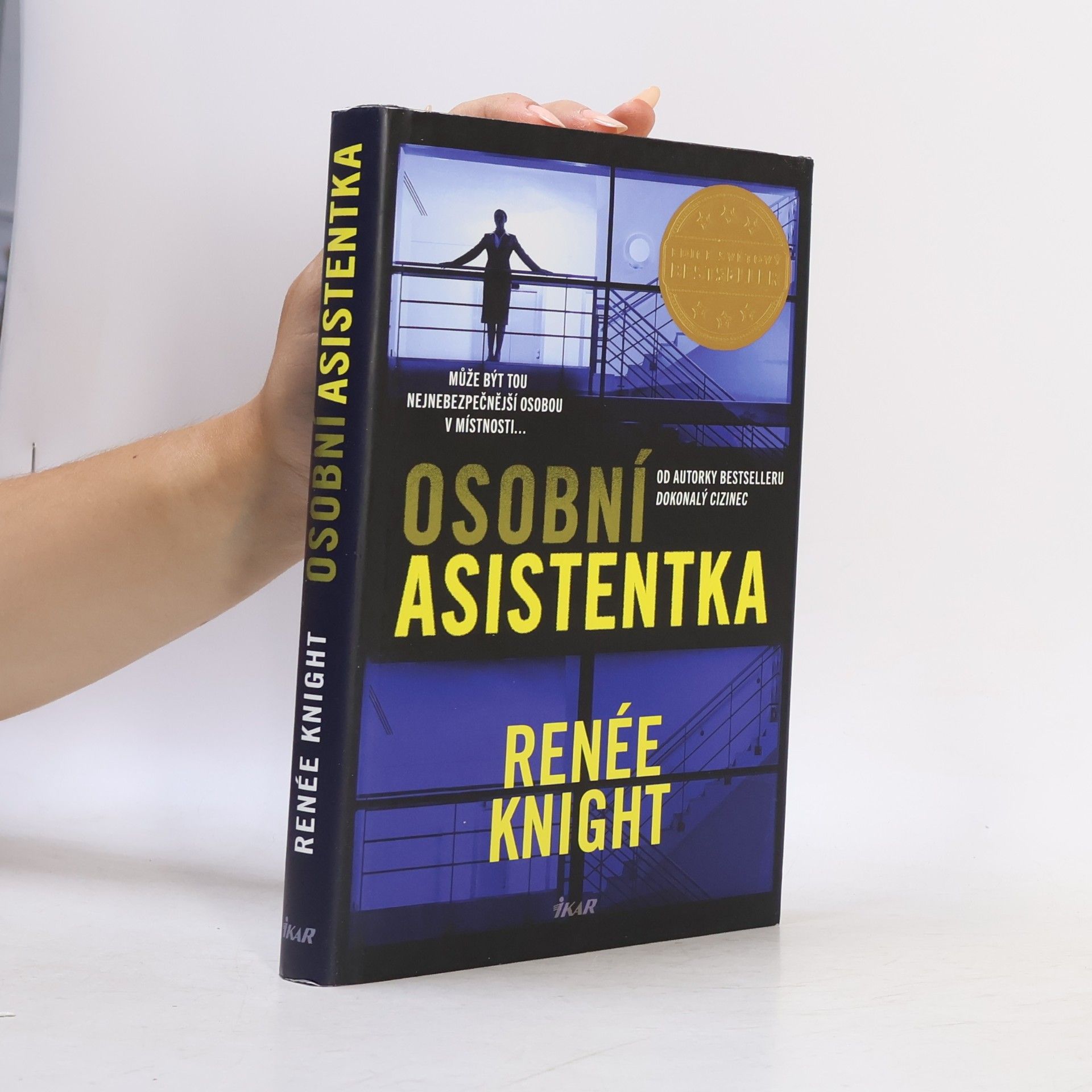 Rene e. Knight Osobní asistentka