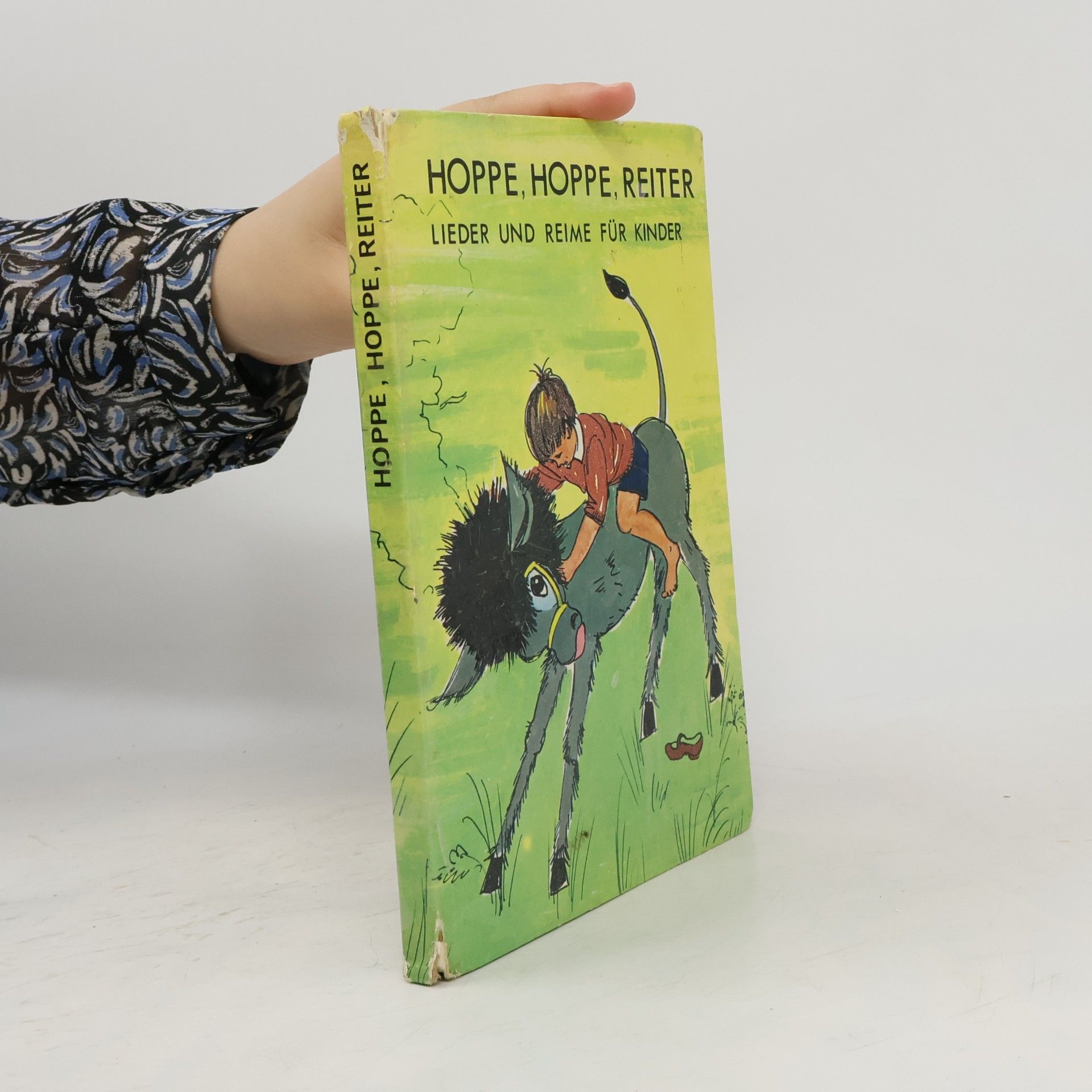 Elisabeth Vallisch Hoppe, Hoppe, Reiter
