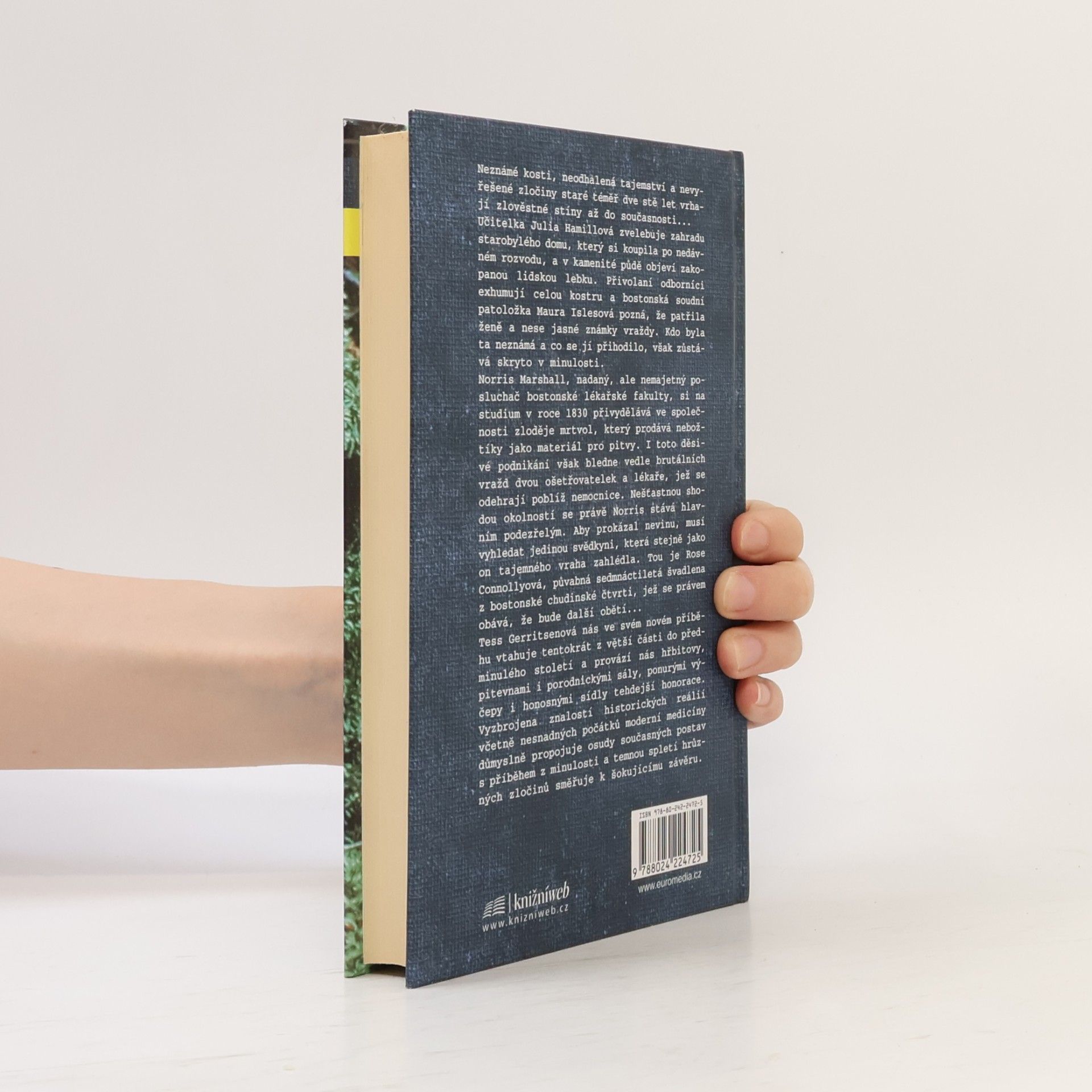 Tess Gerritsen Zahrada kostí