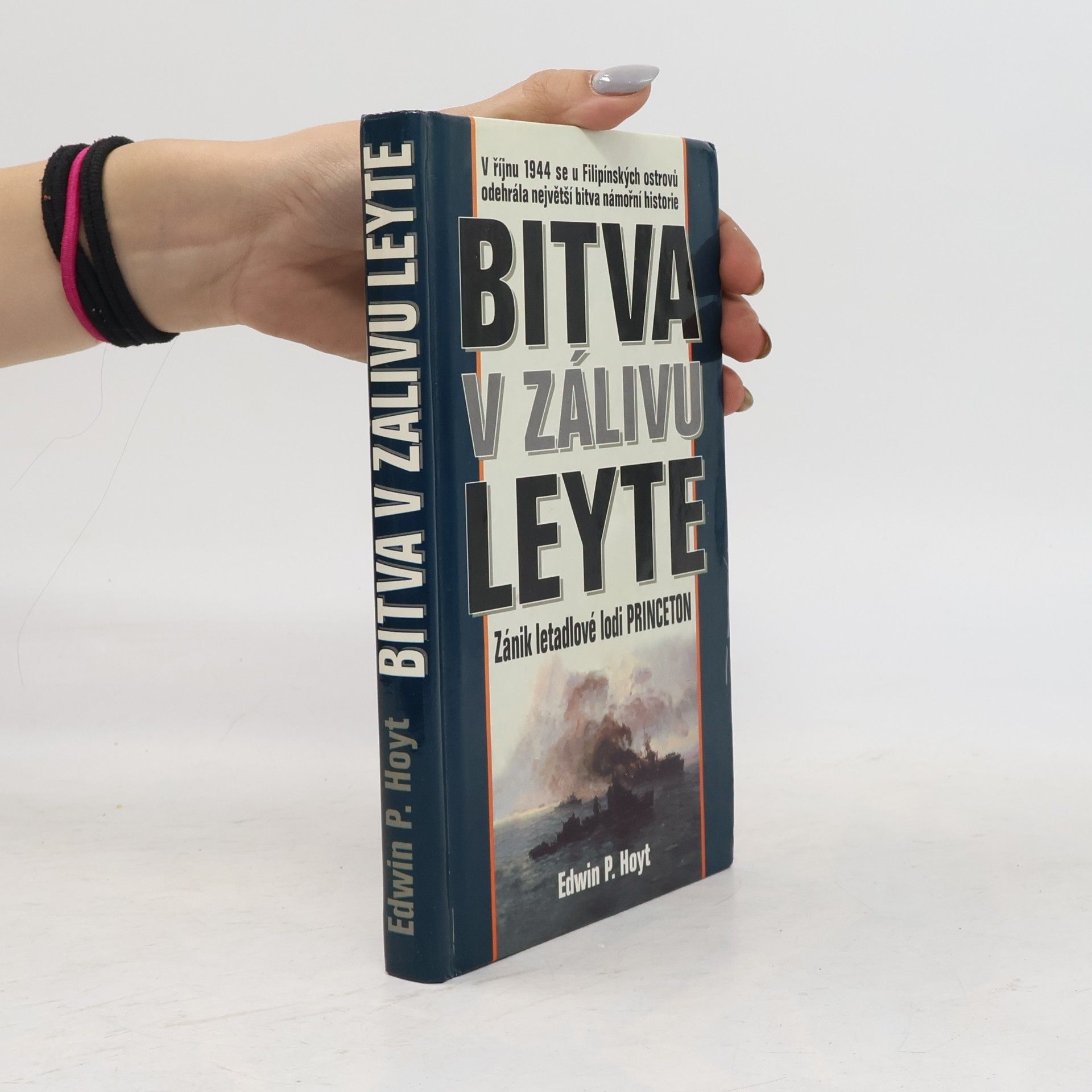 Edwin Palmer Hoyt Bitva v zálivu Leyte