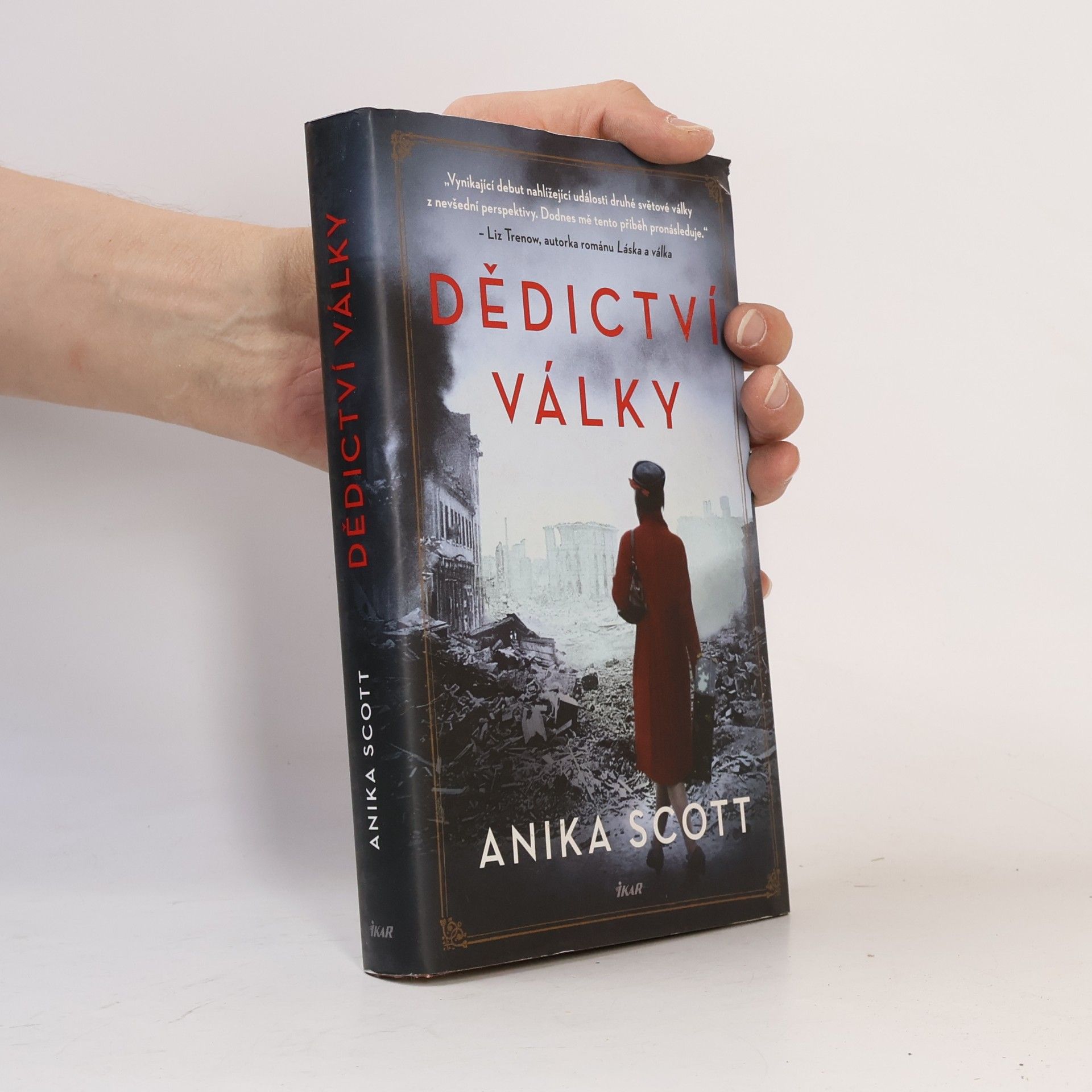 Anika Scott Dědictví války