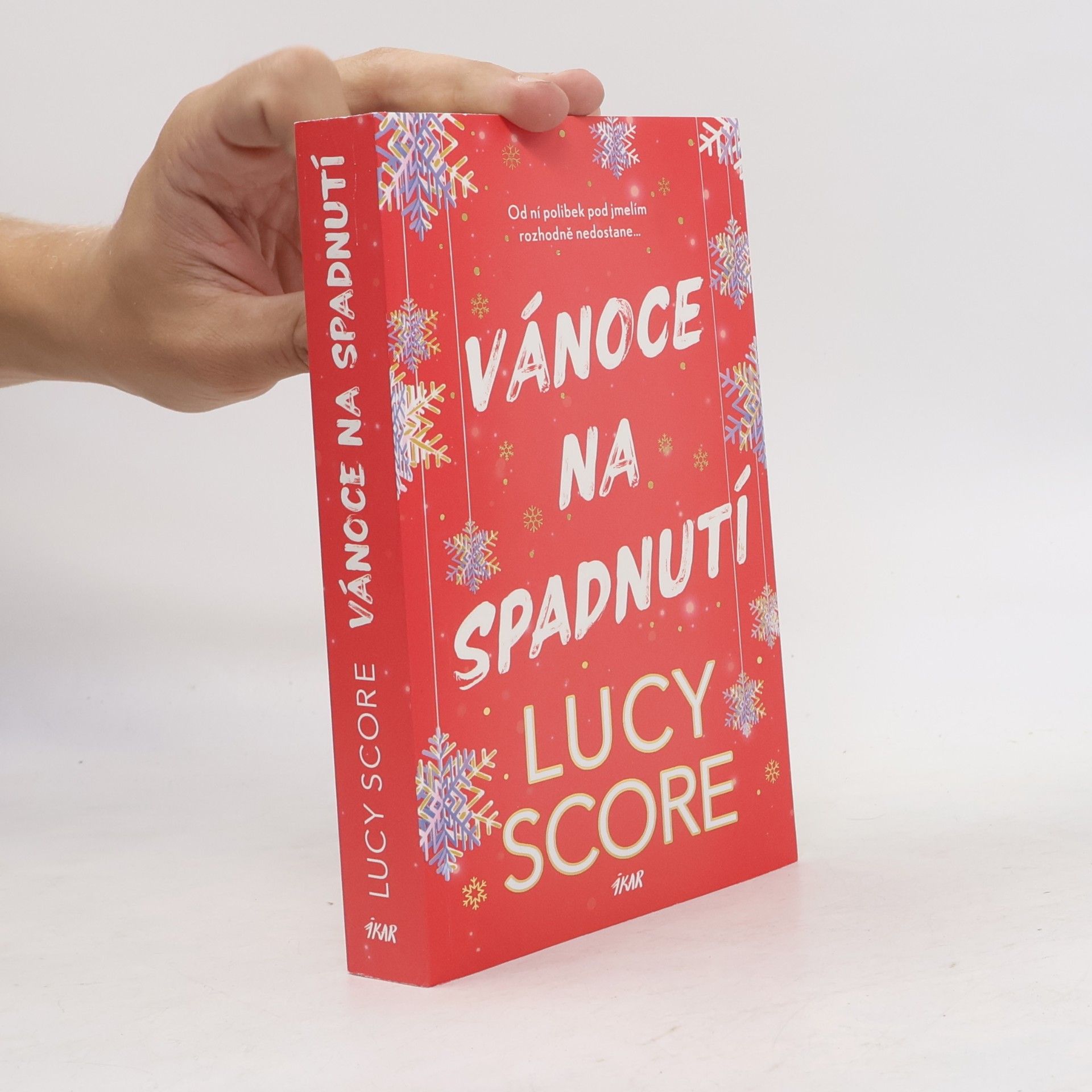 Lucy Score Vánoce na spadnutí