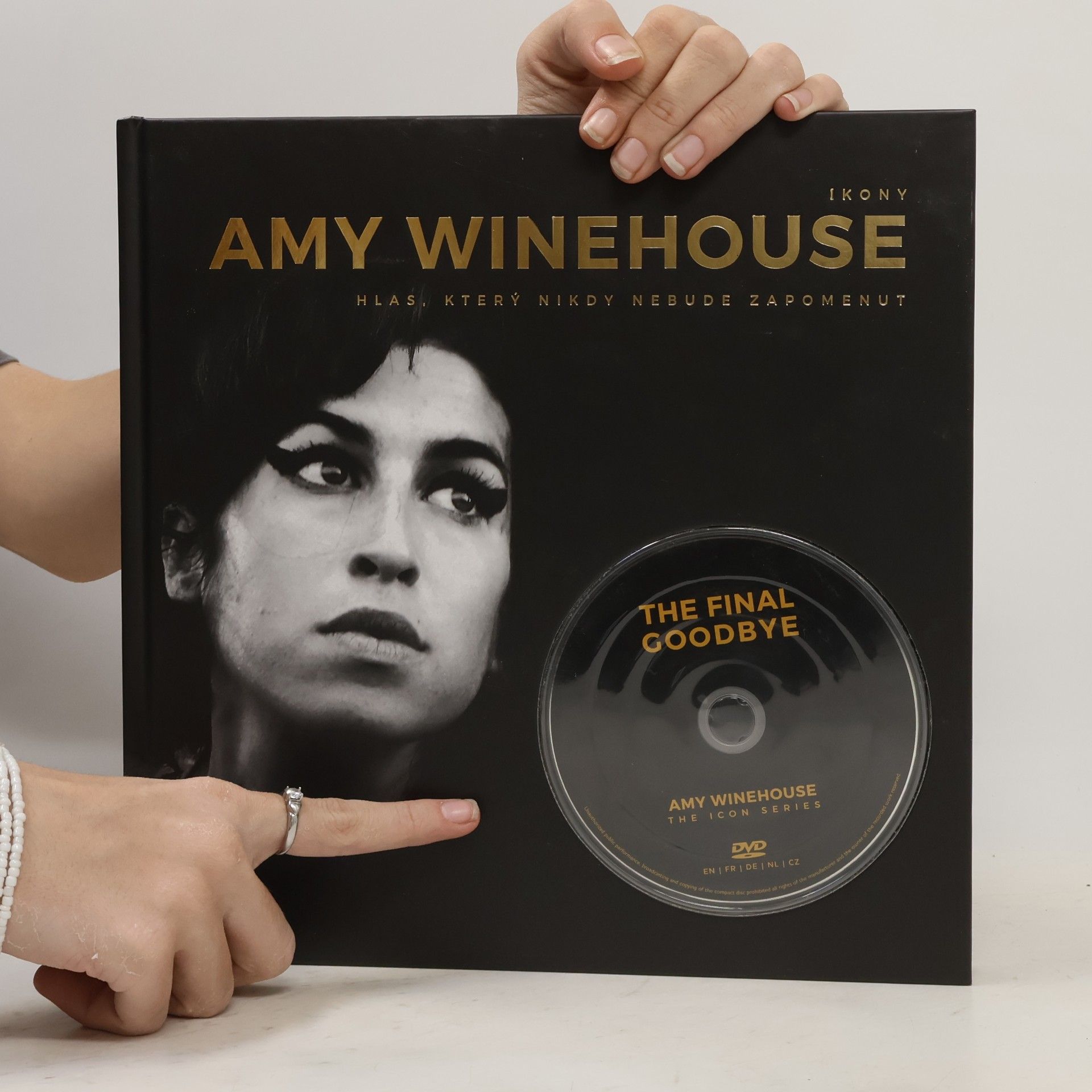 Glenda Nevill Amy Winehouse : hlas, který nikdy nebude zapomenut