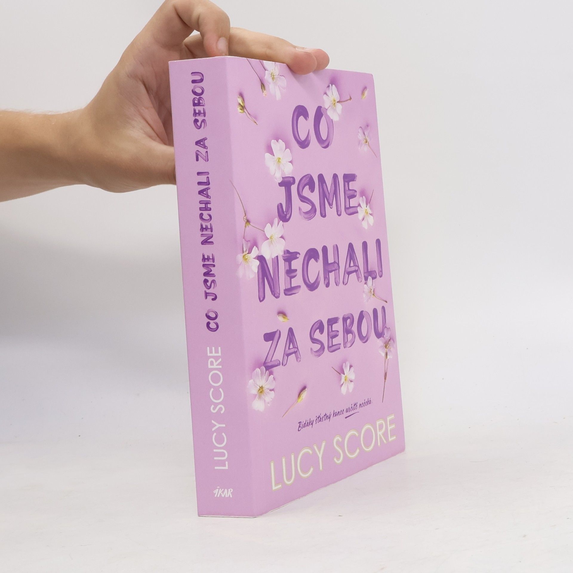 Lucy Score Co jsme nechali za sebou