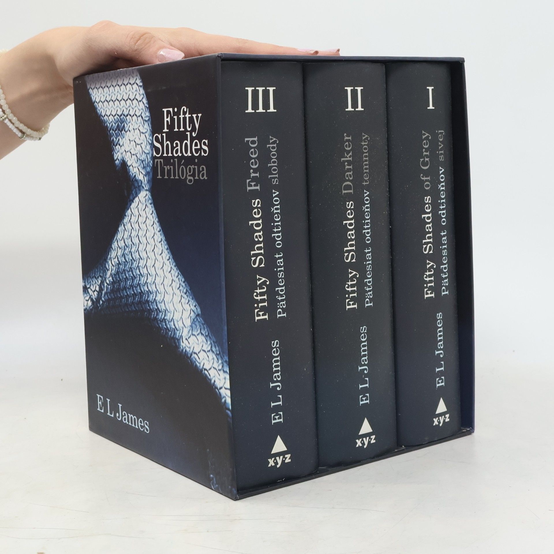 E. L. James Fifty Shades Trilógia 1-3