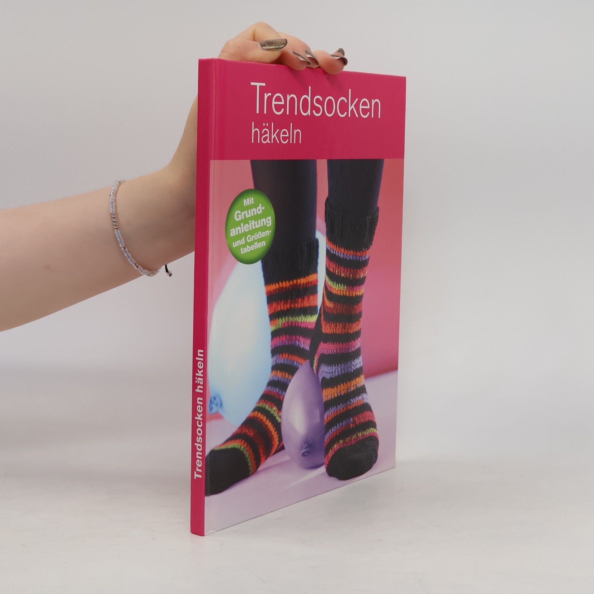 Various authors Trendsocken häkeln