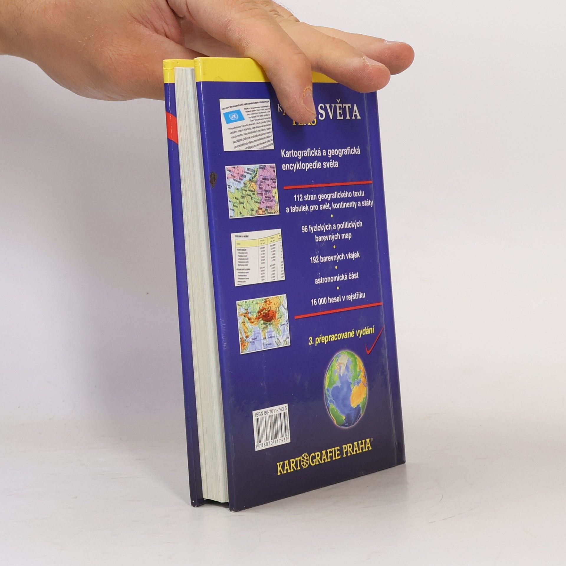 Autorenkollektiv Kapesní atlas světa