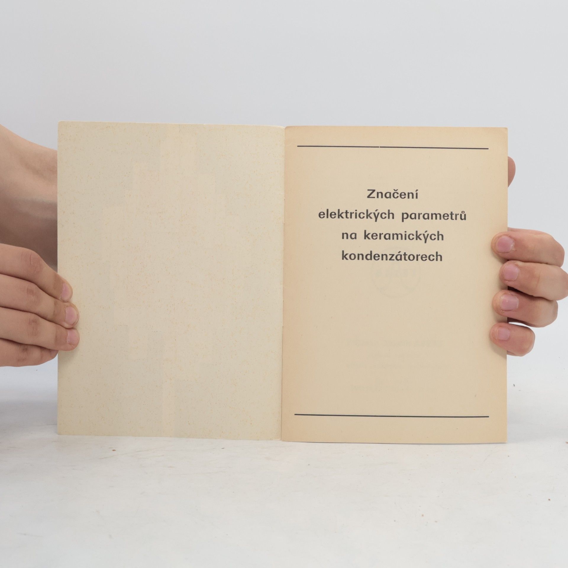 neuveden Značení elektrických parametrů na keramických kondenzátorech