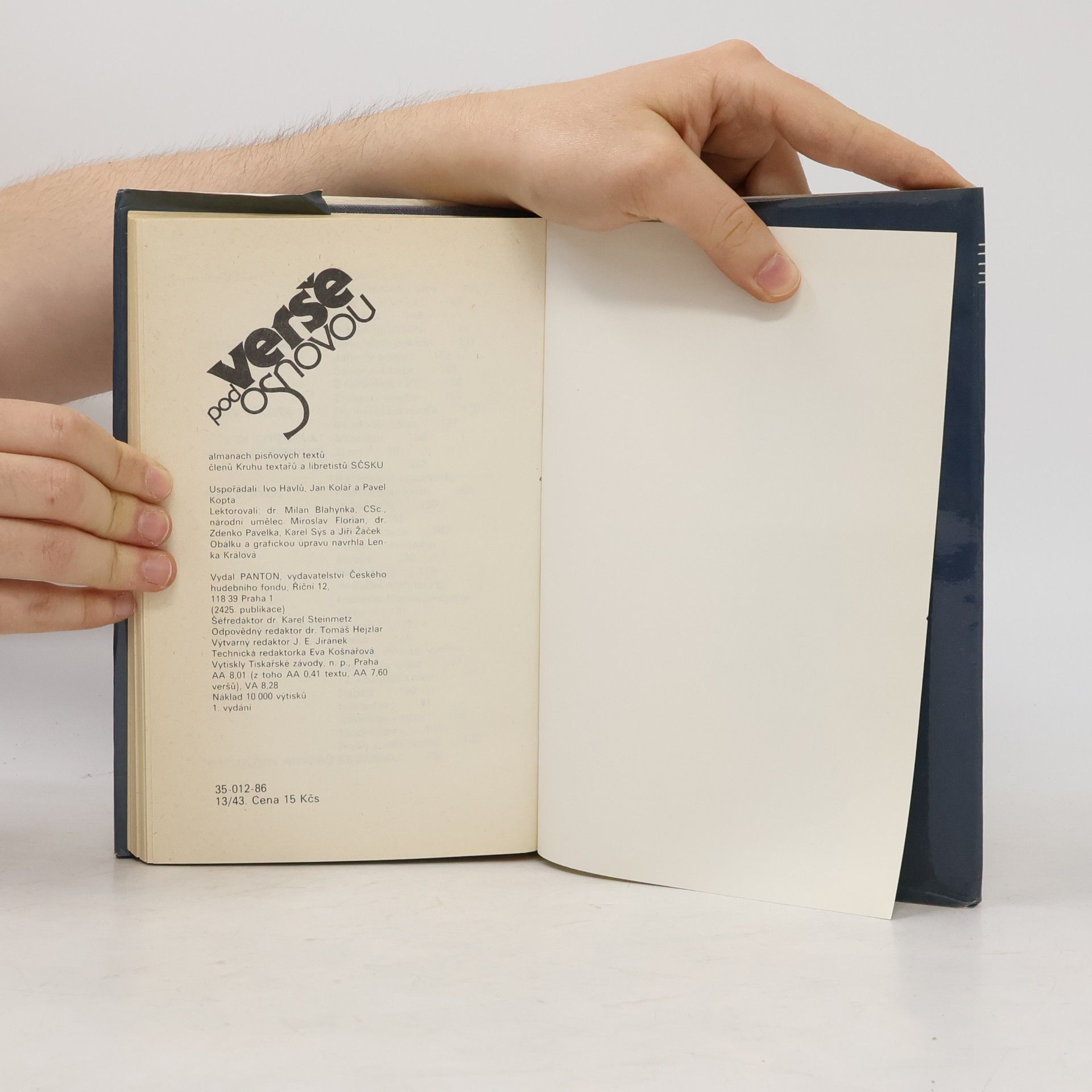 Ivo Havlů Verše pod osnovou. Almanach písňových textů