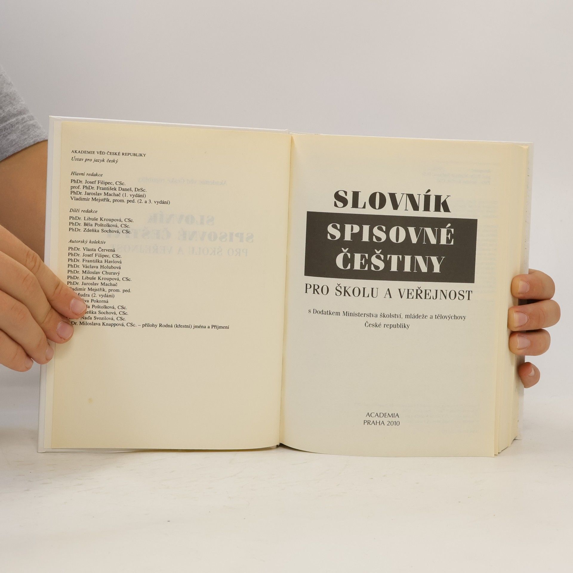 Josef Filipec Slovník spisovné češtiny pro školu a veřejnost