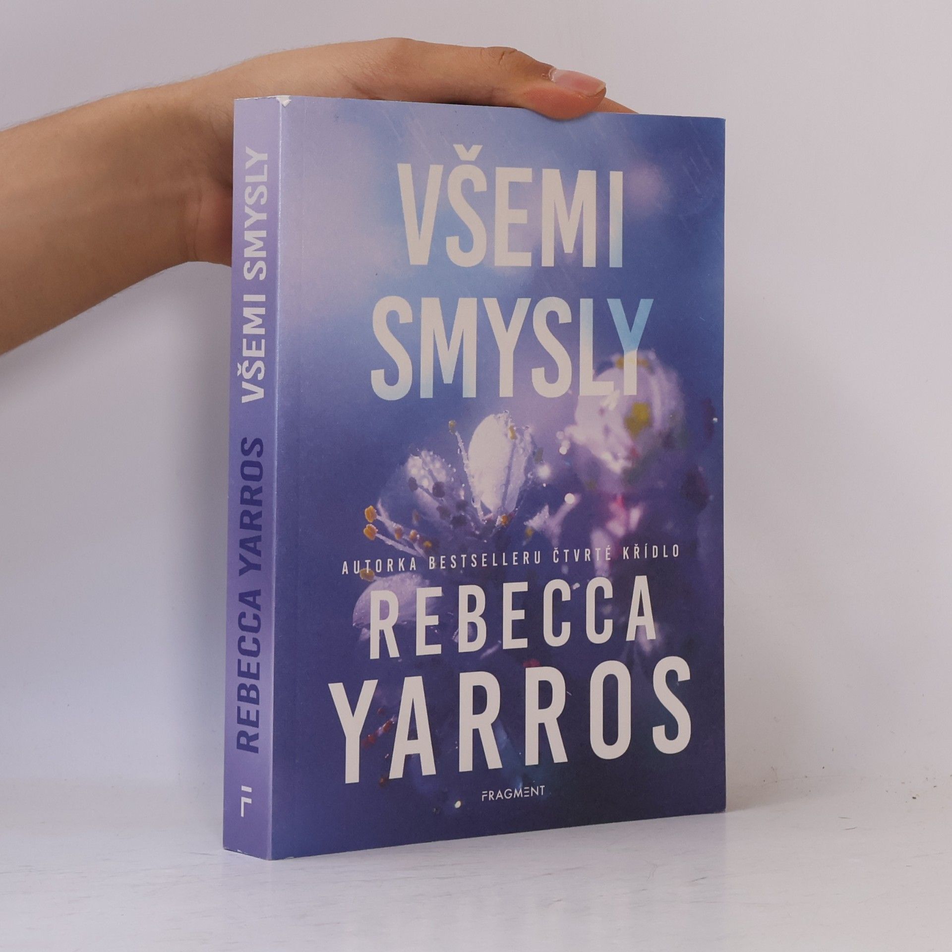 Rebecca Yarros Všemi smysly