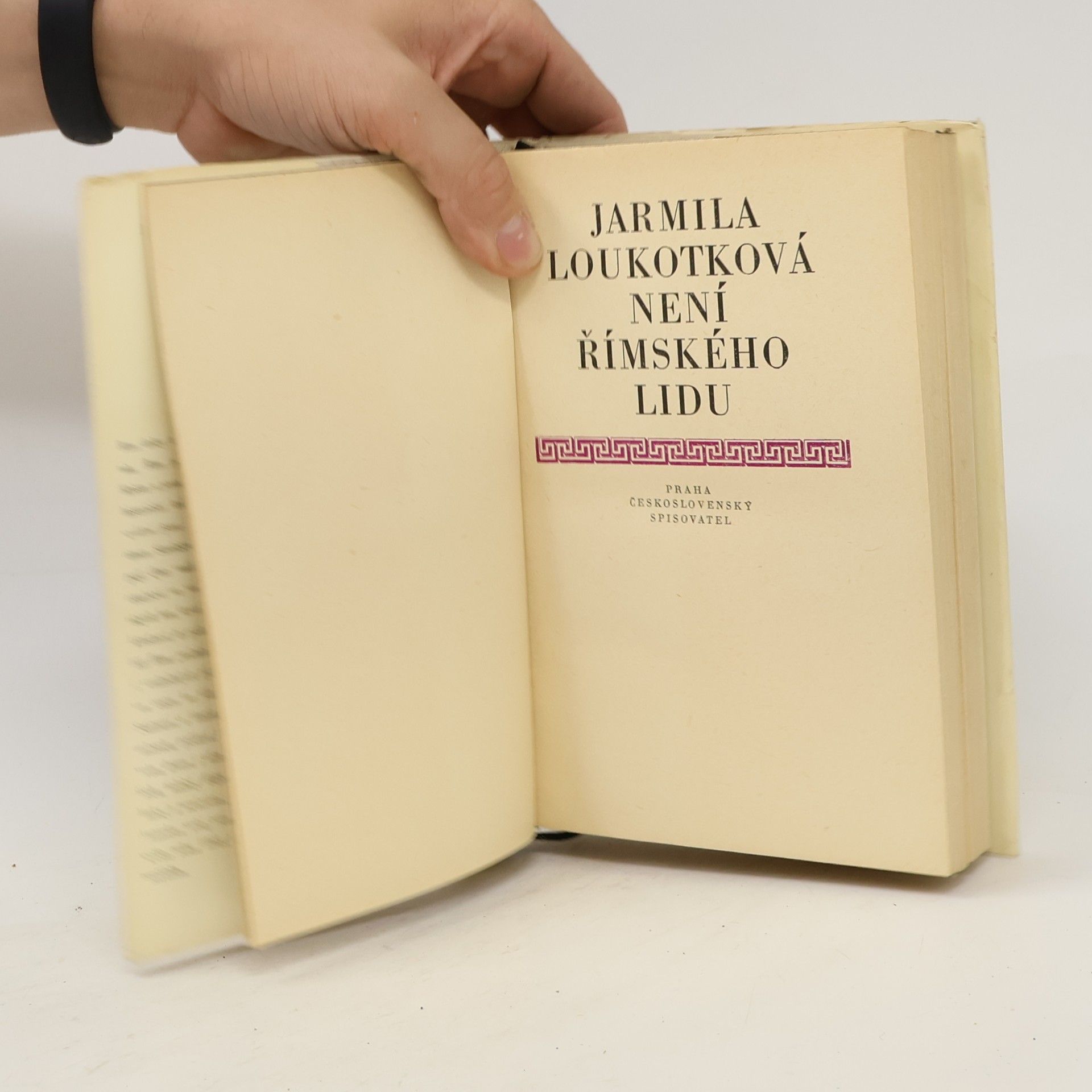 Jarmila Loukotková Není římského lidu