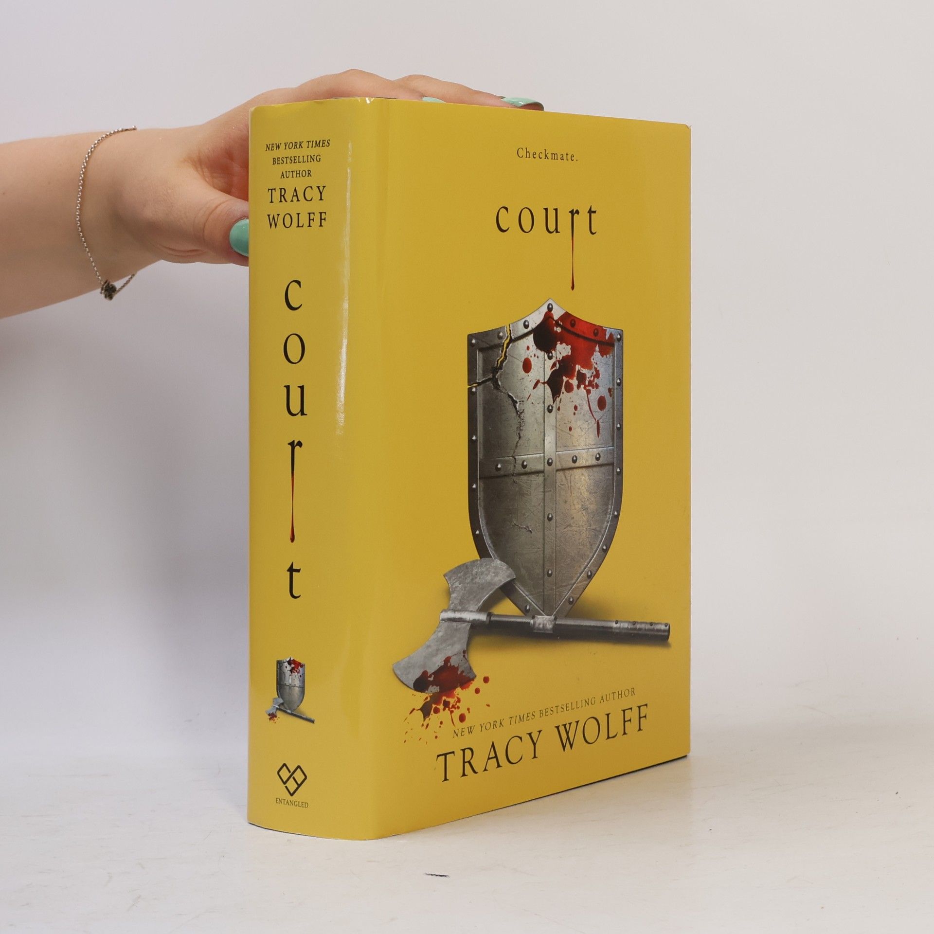 Tracy Wolff Court
