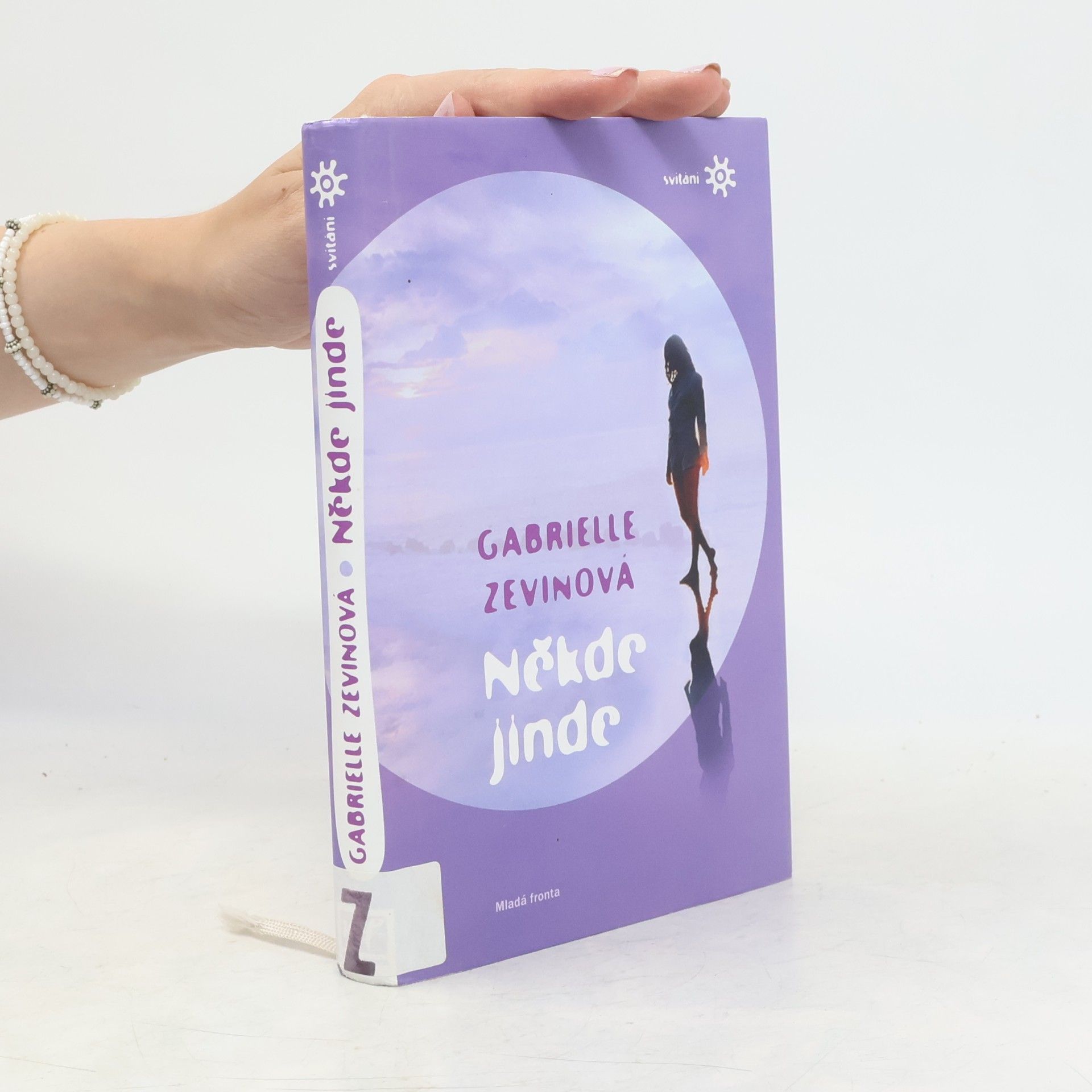 Gabrielle Zevin Někde jinde