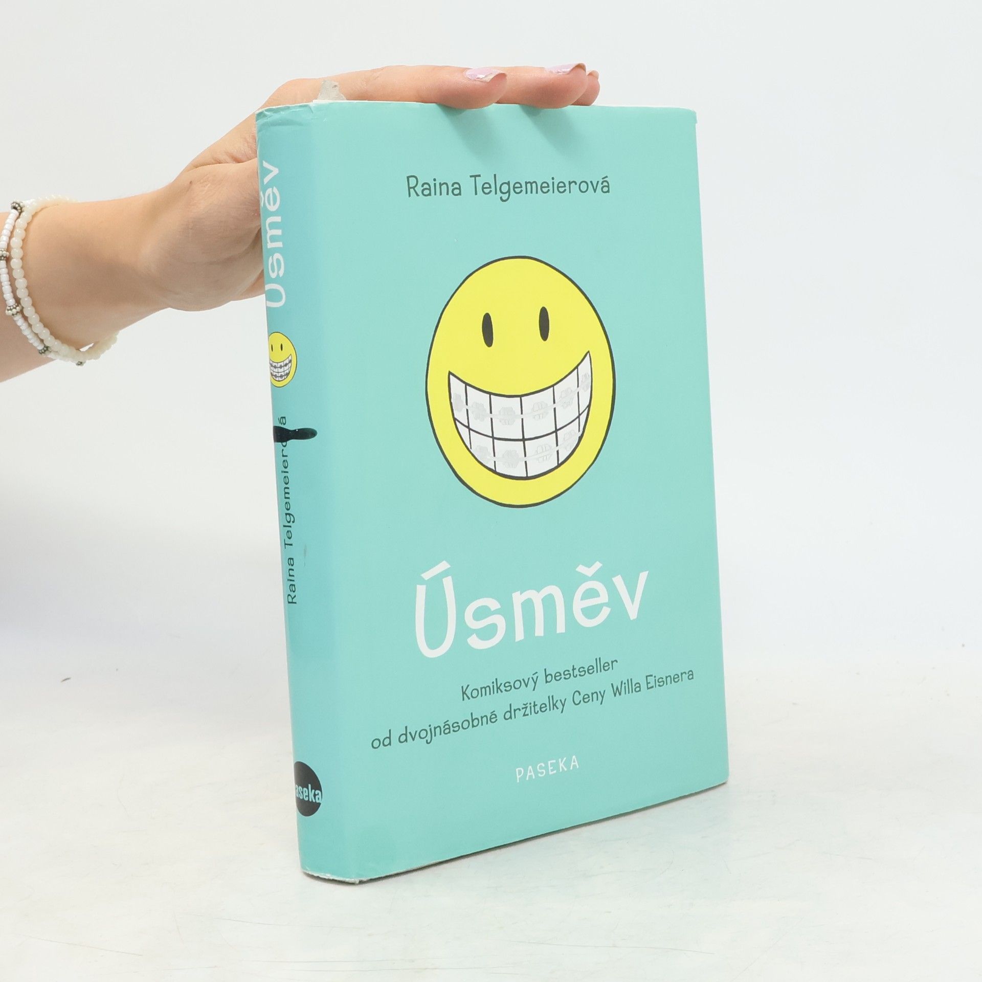 Raina Telgemeier Úsměv