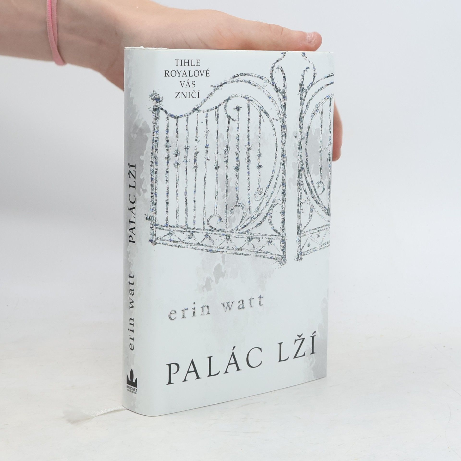 Elle Kennedy Palác lží