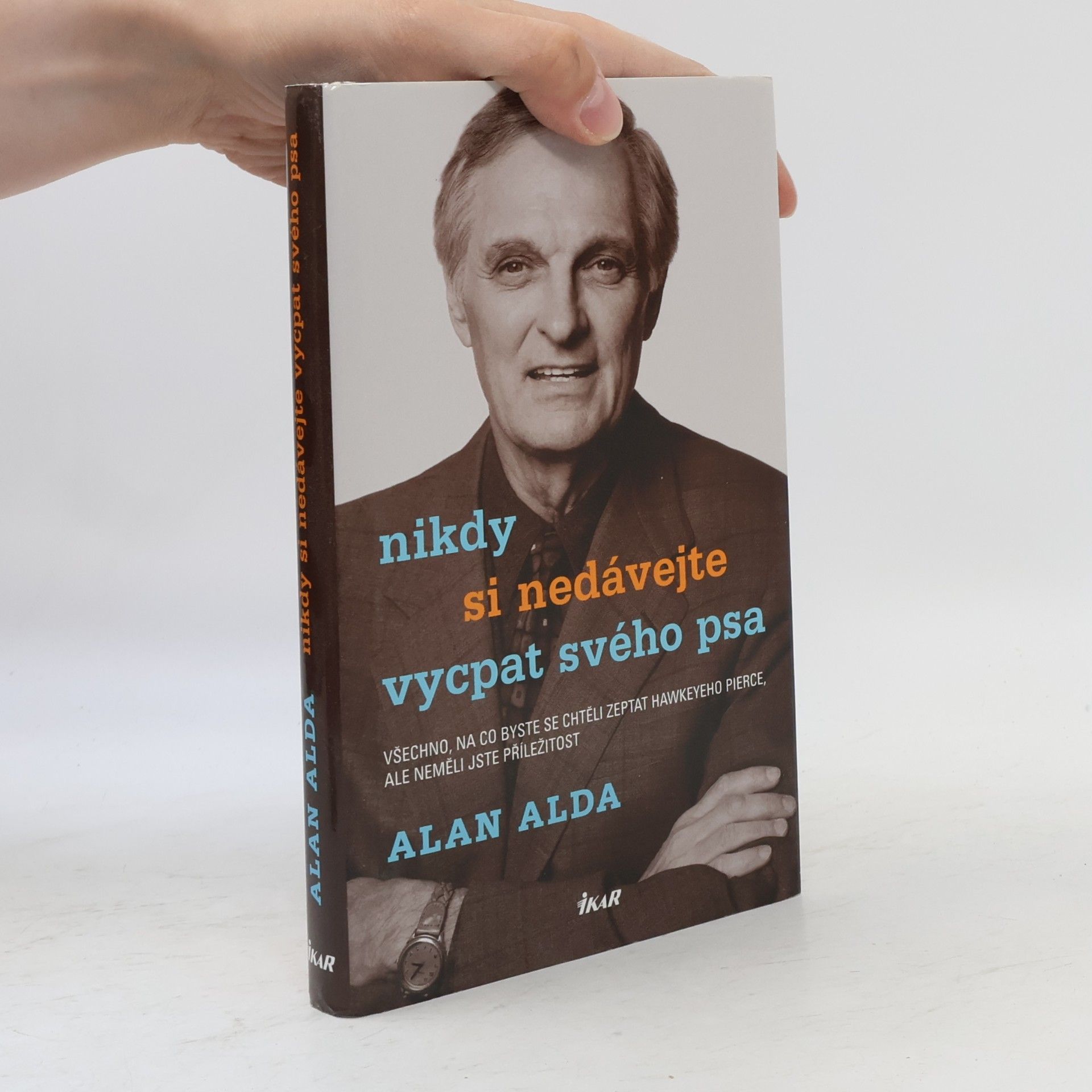 Alan Alda Nikdy si nedávejte vycpat svého psa